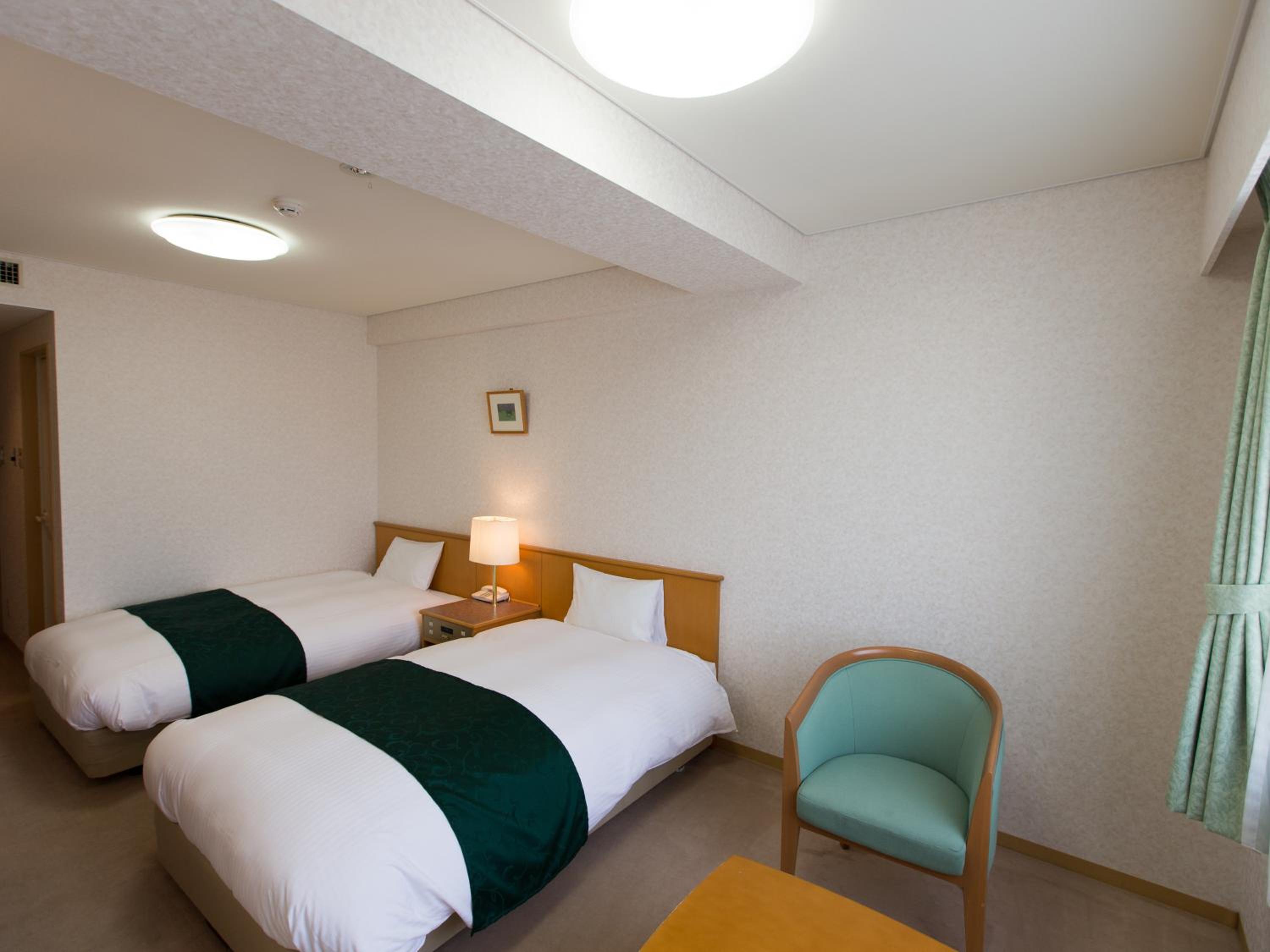 Standard Twin Room - Non-Smoking photo 2