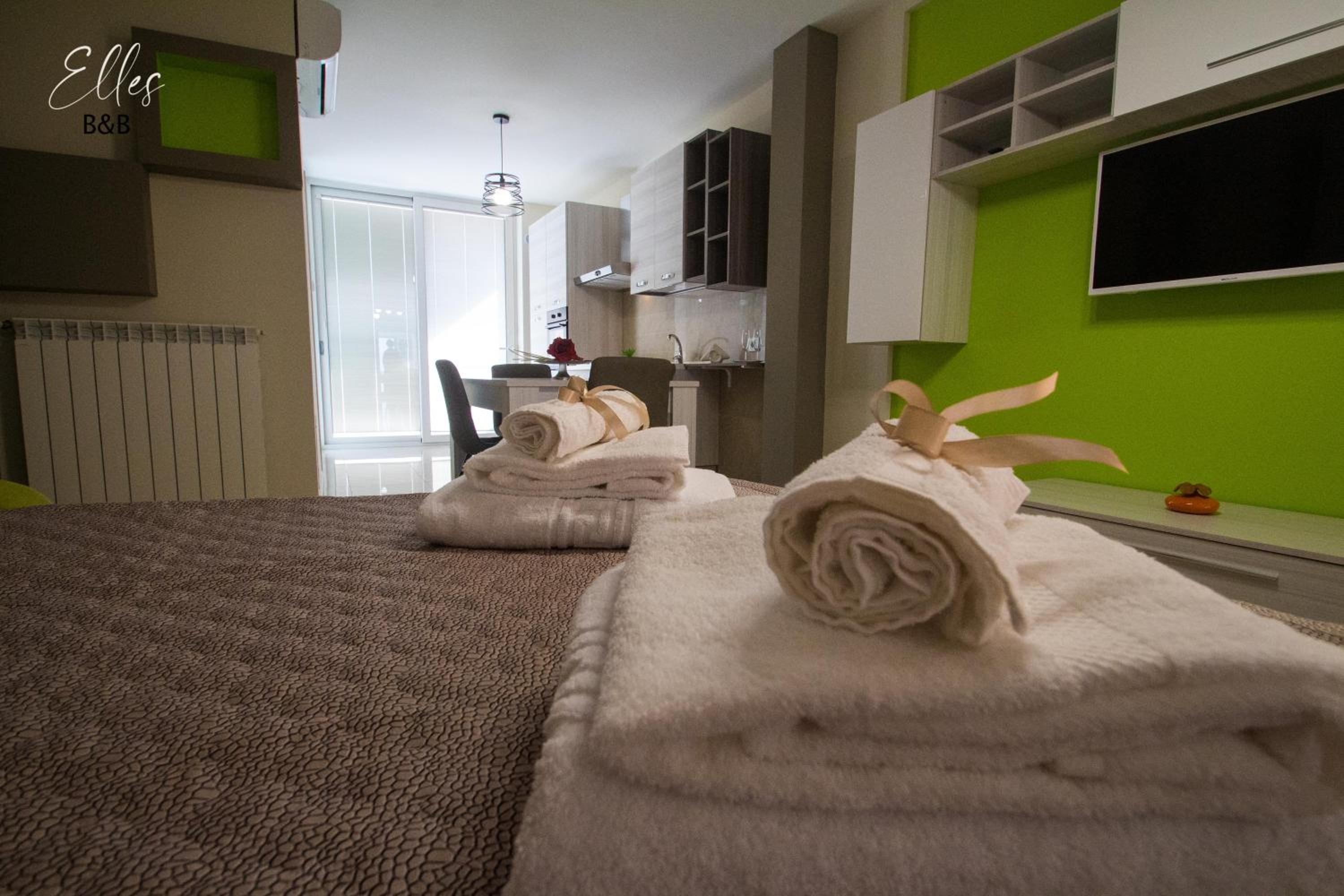 Quadruple Room with Balcony photo 3