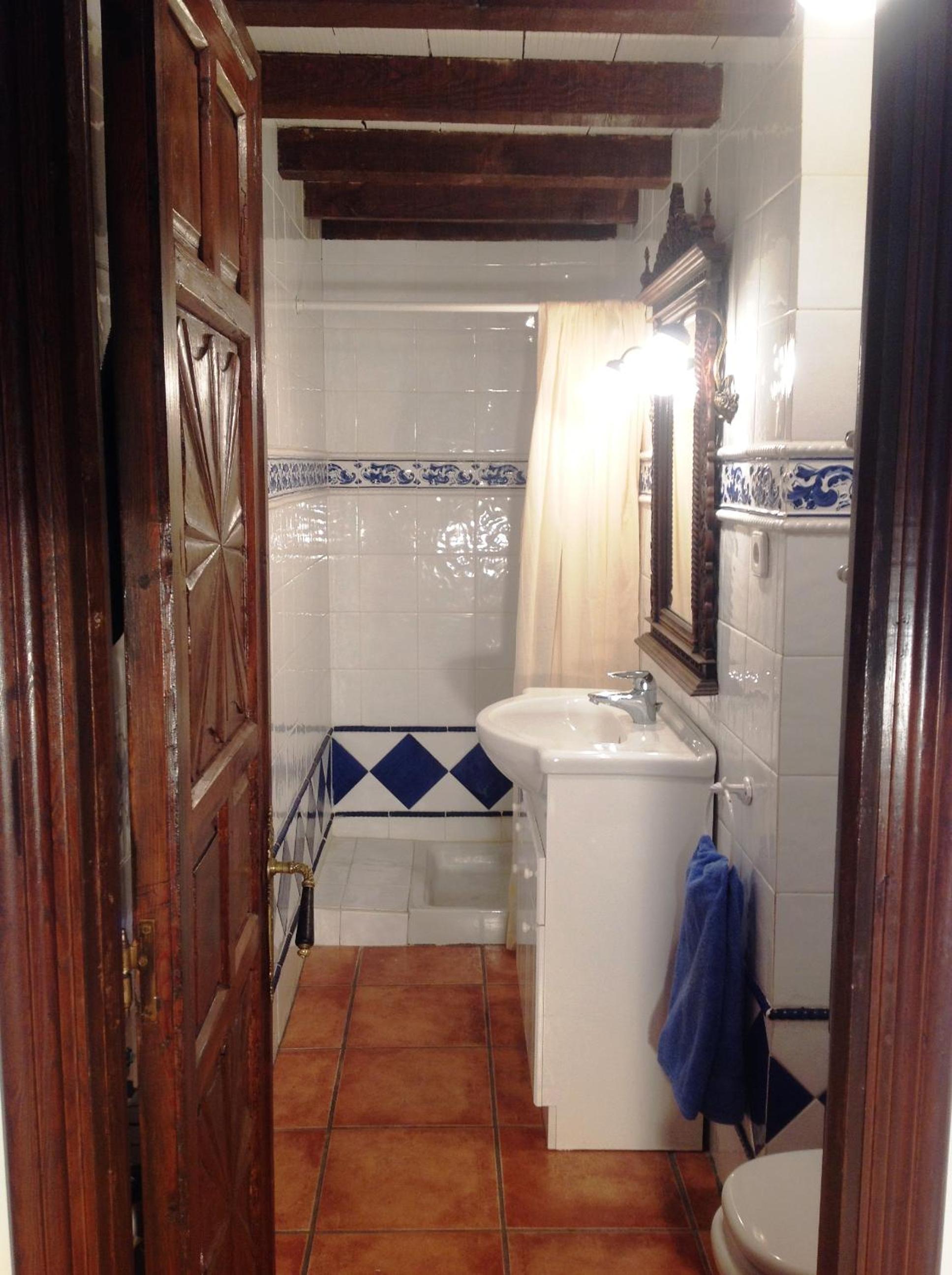 Three-Bedroom House photo 3