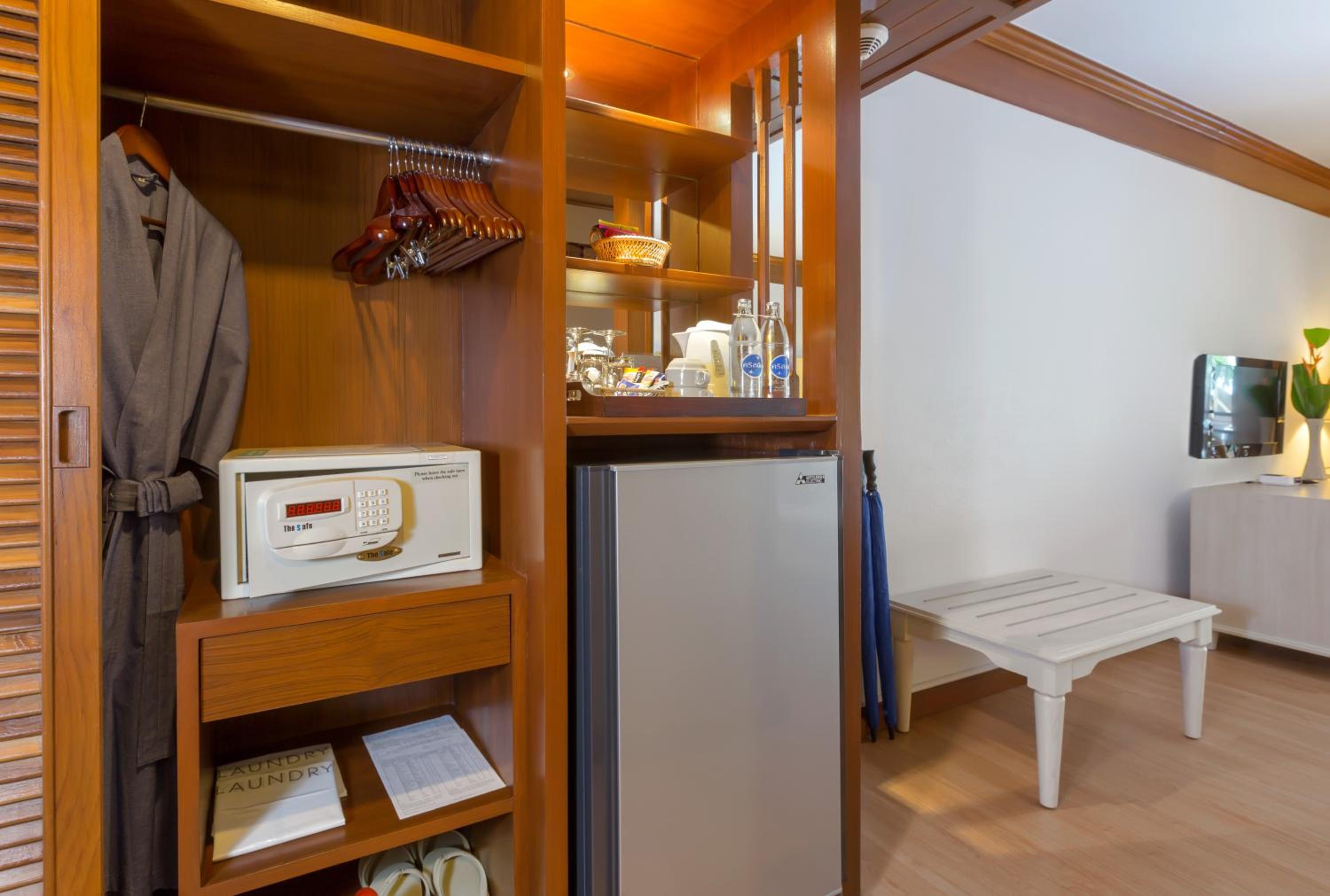 Twin Room with Balcony