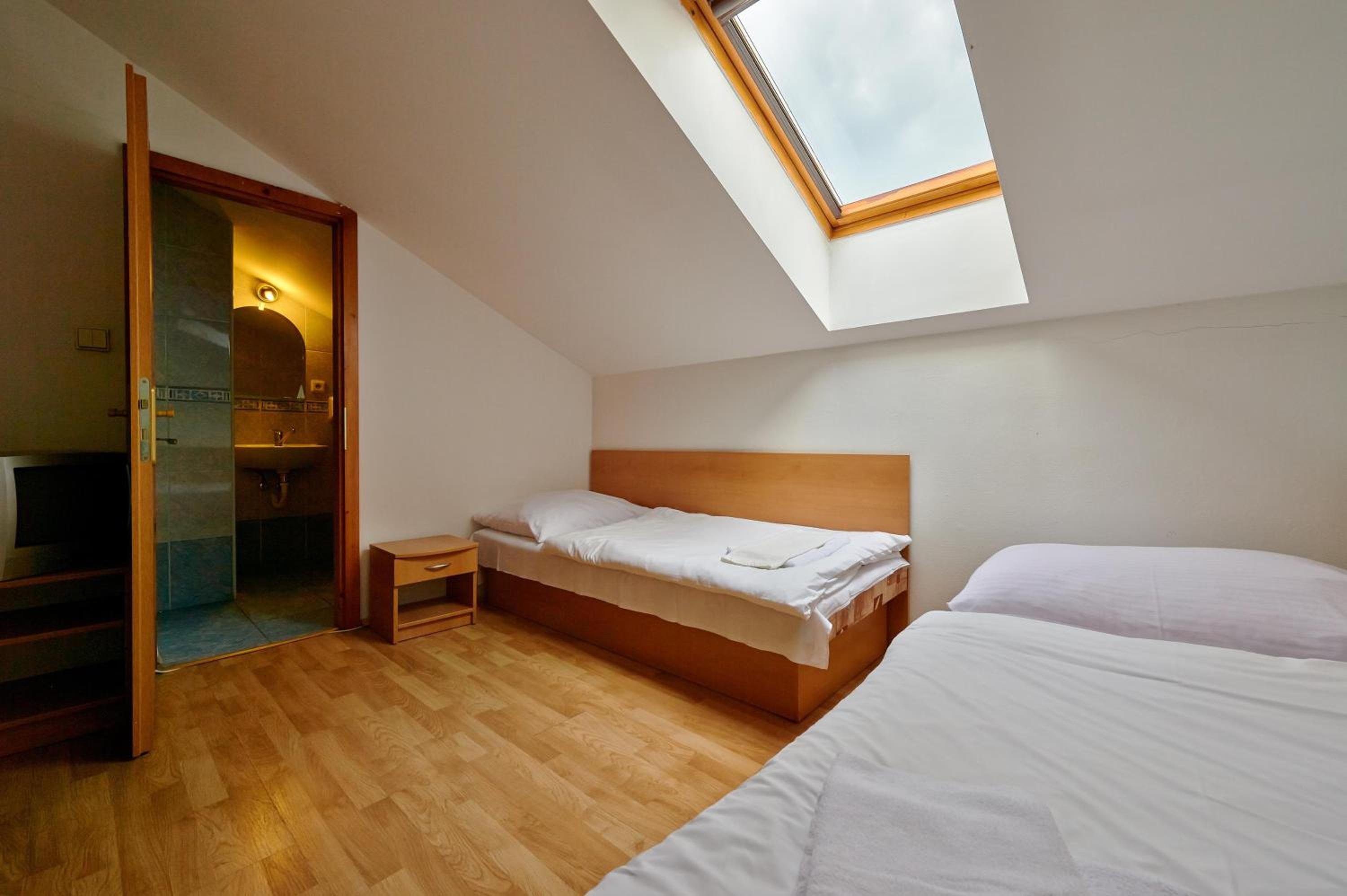 Standard Twin Room photo 1