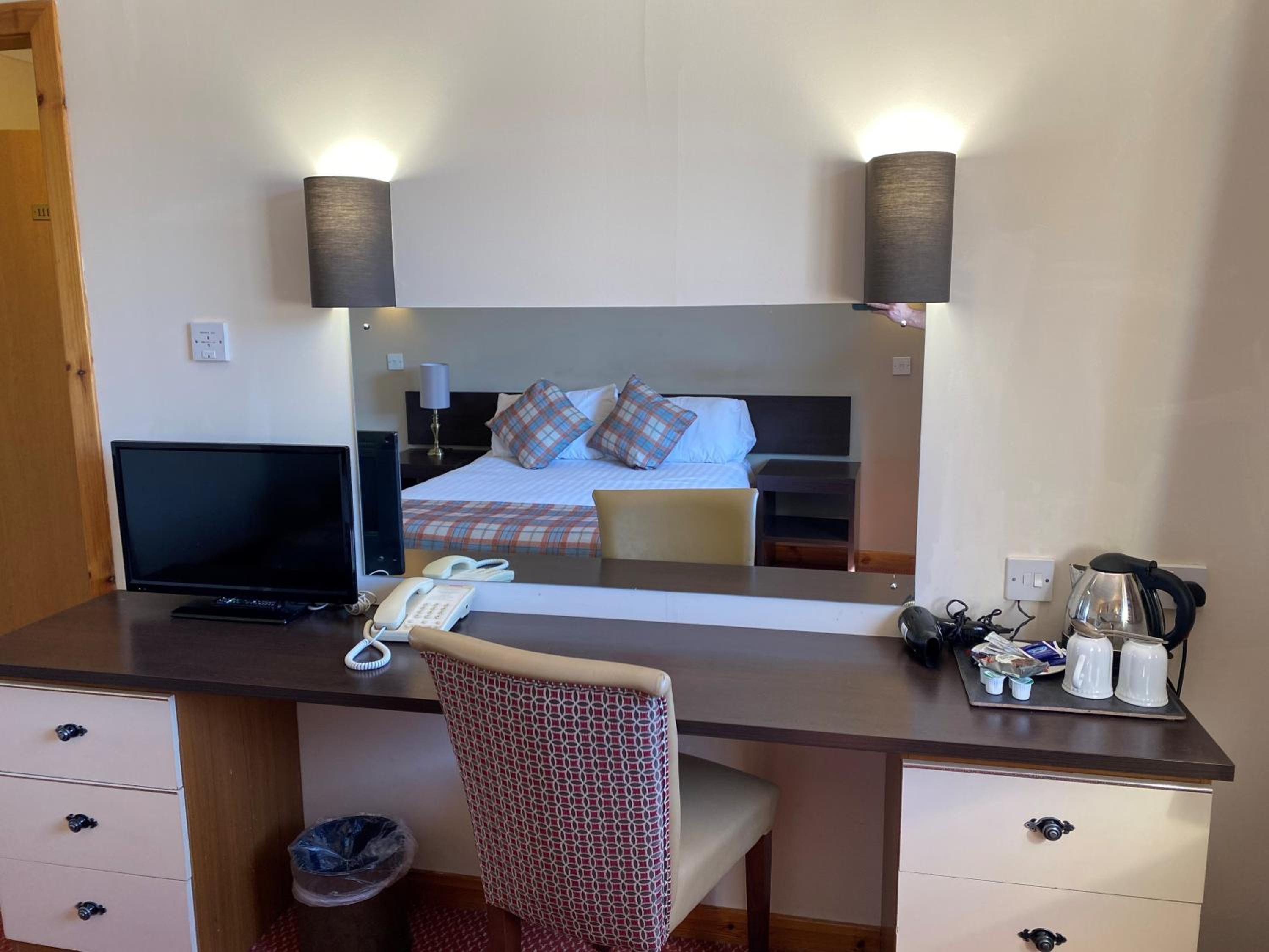 Double Room - Photo 5