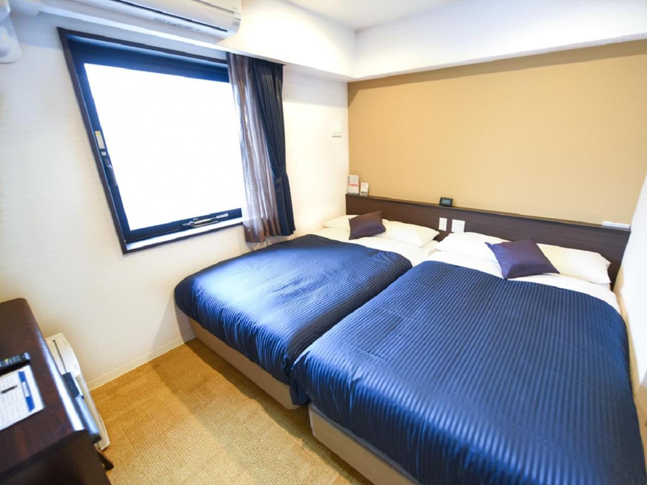 Twin Room - Smoking - Photo 5