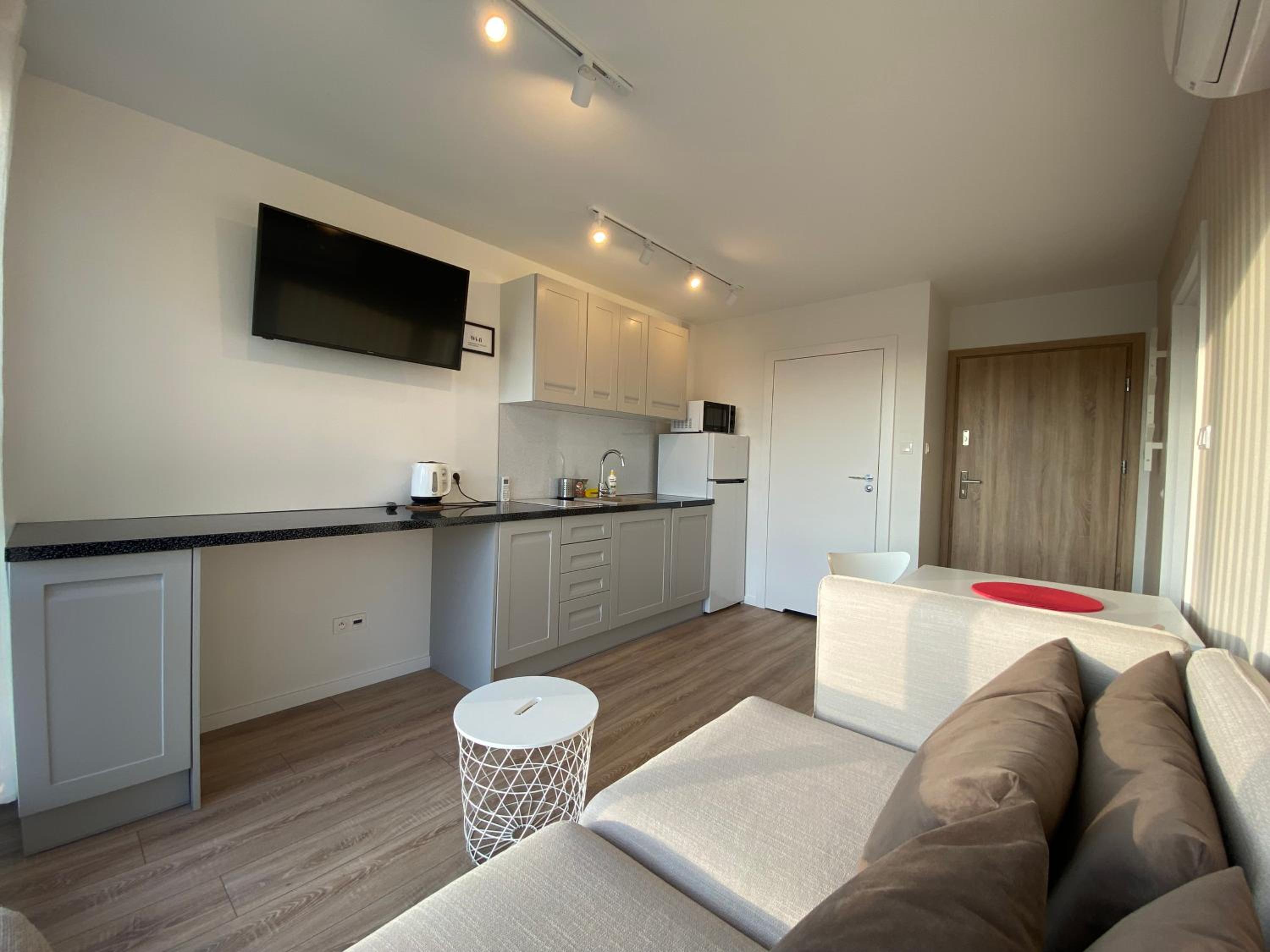 Apartment with Balcony photo 1
