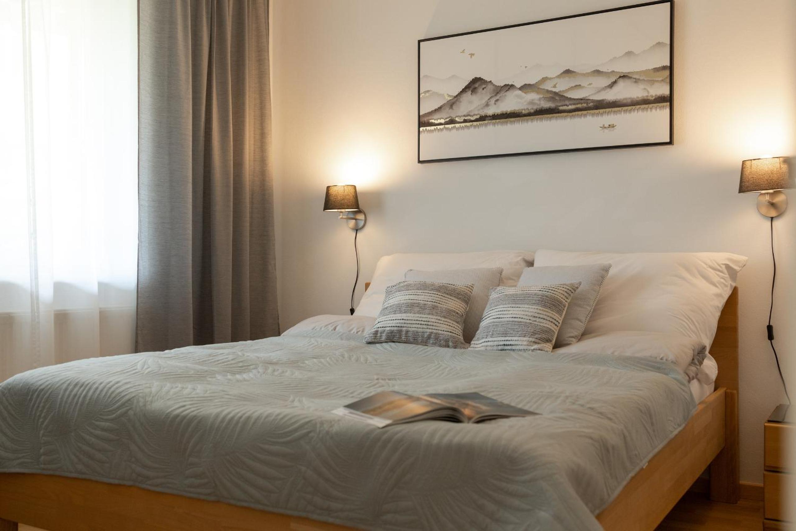 One-Bedroom Apartment - Photo 1
