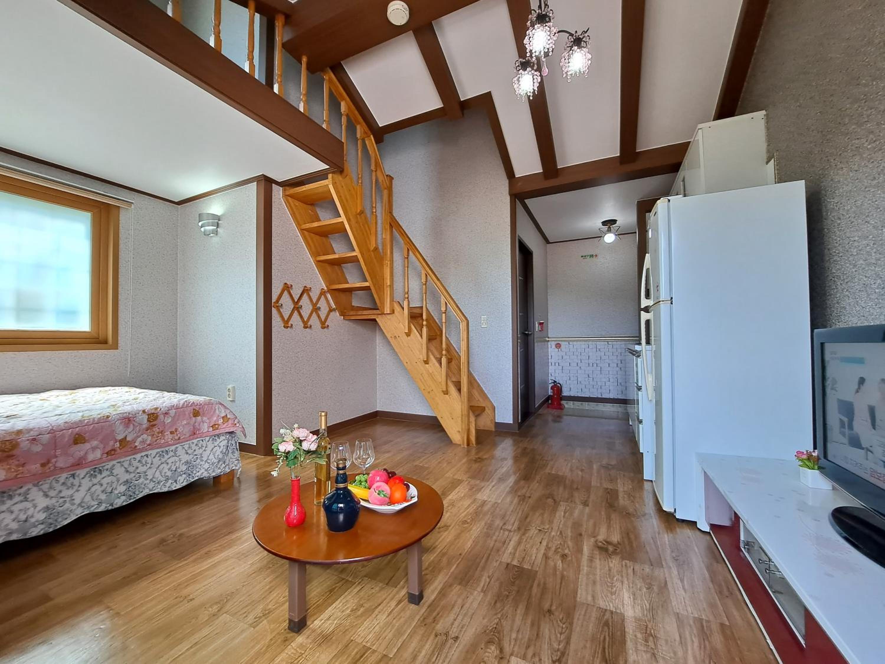Duplex Studio - Photo 27