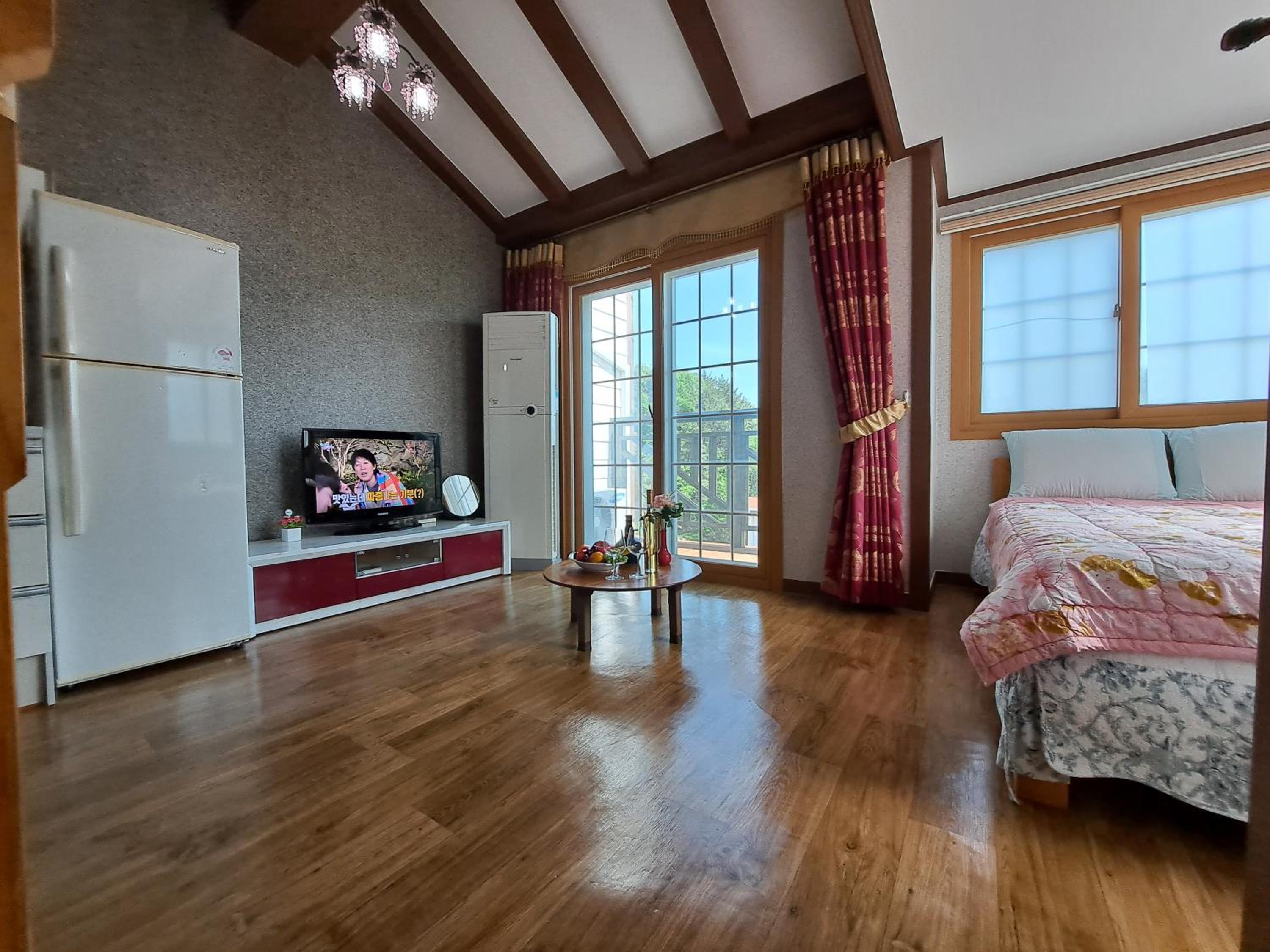 Duplex Studio - Photo 26