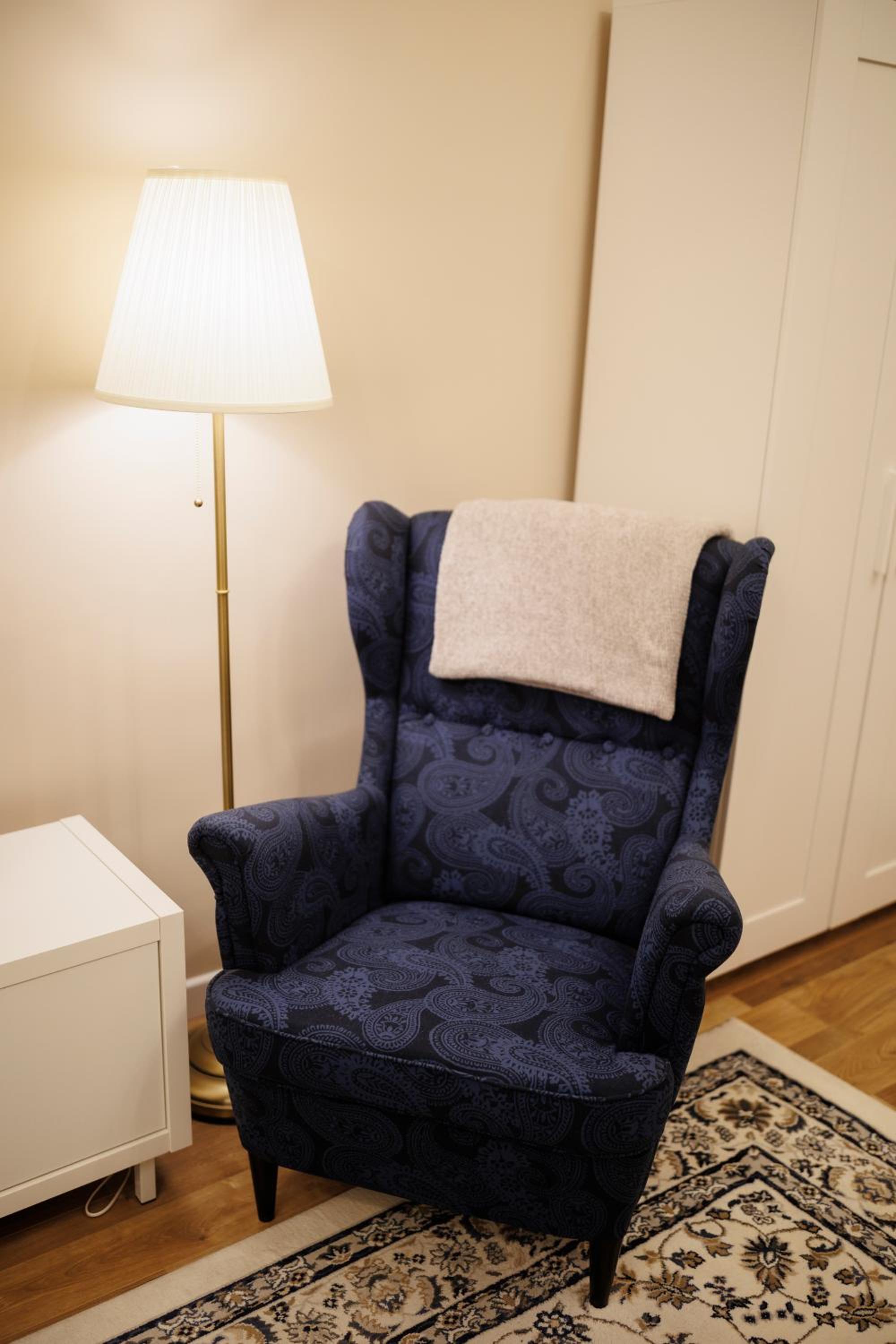 One-Bedroom Apartment - Photo 7