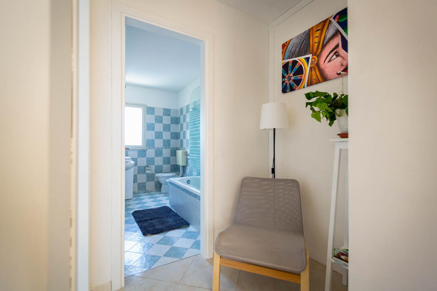 Two-Bedroom Apartment with Balcony - Photo 11