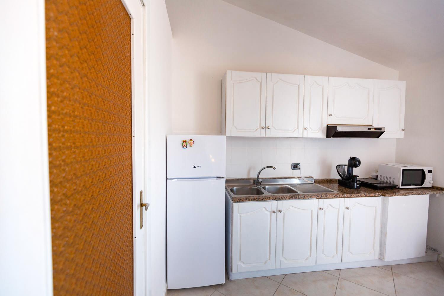 One-Bedroom Apartment - Photo 35