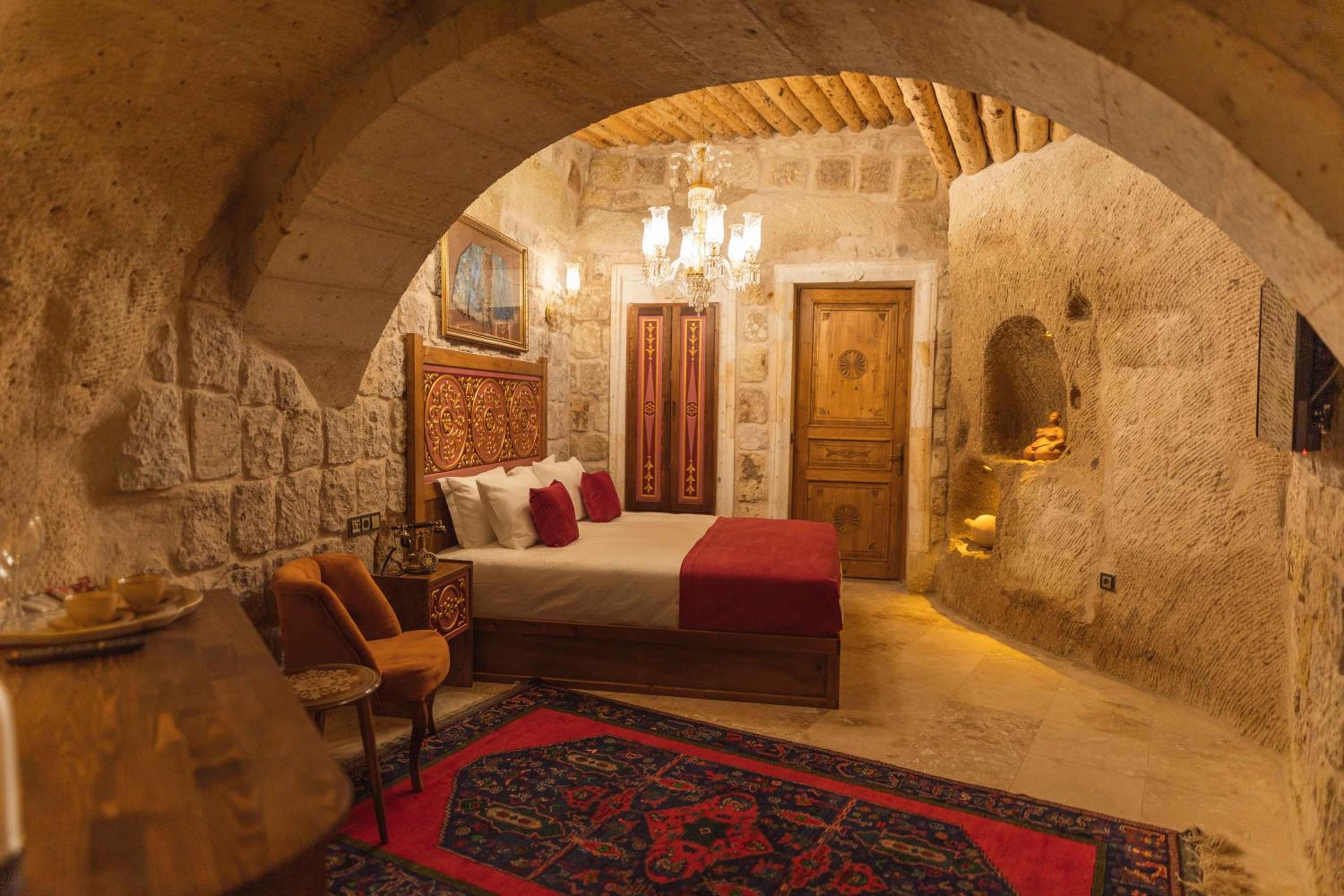Deluxe Room - Photo 10