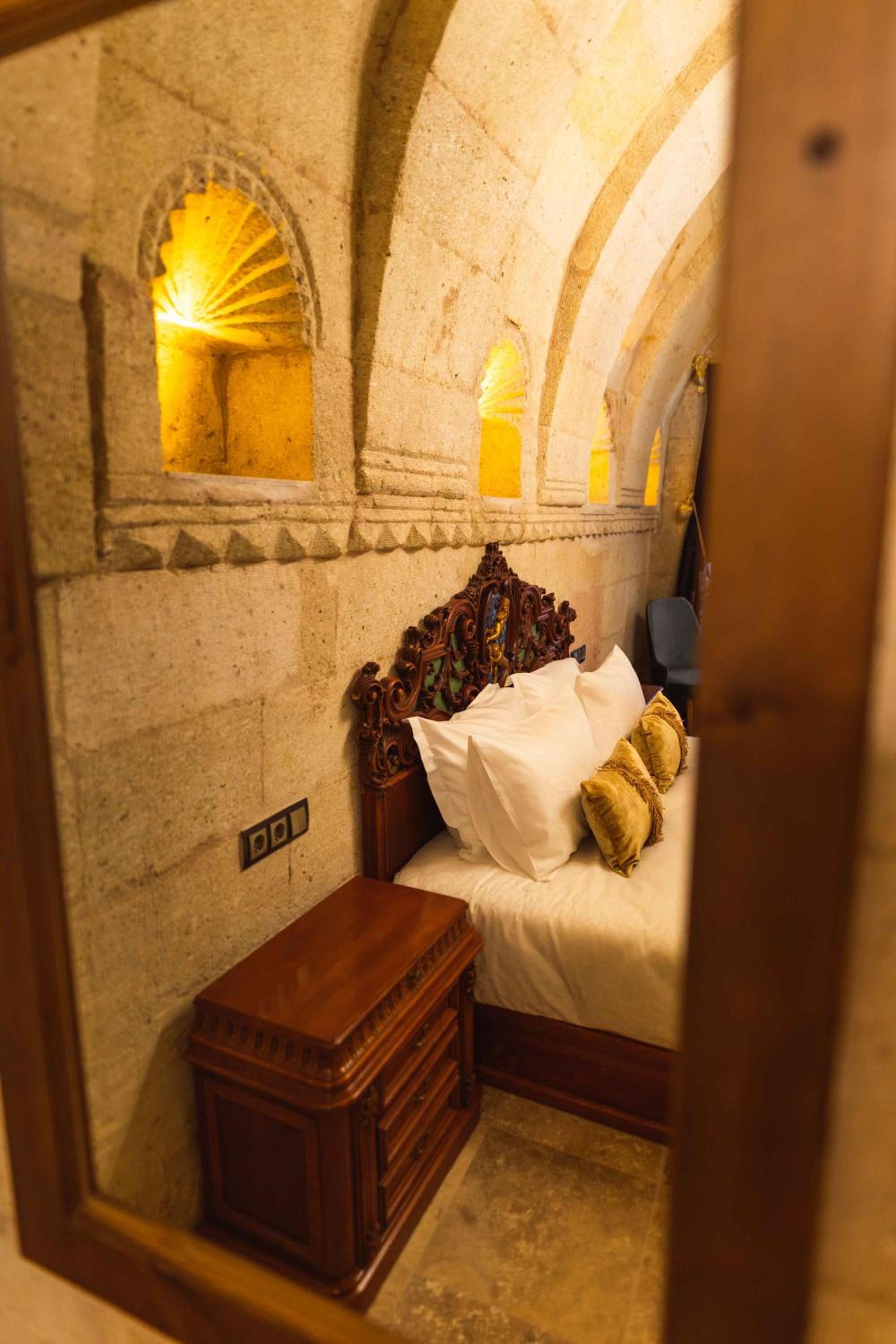 Deluxe King Room - Photo 50