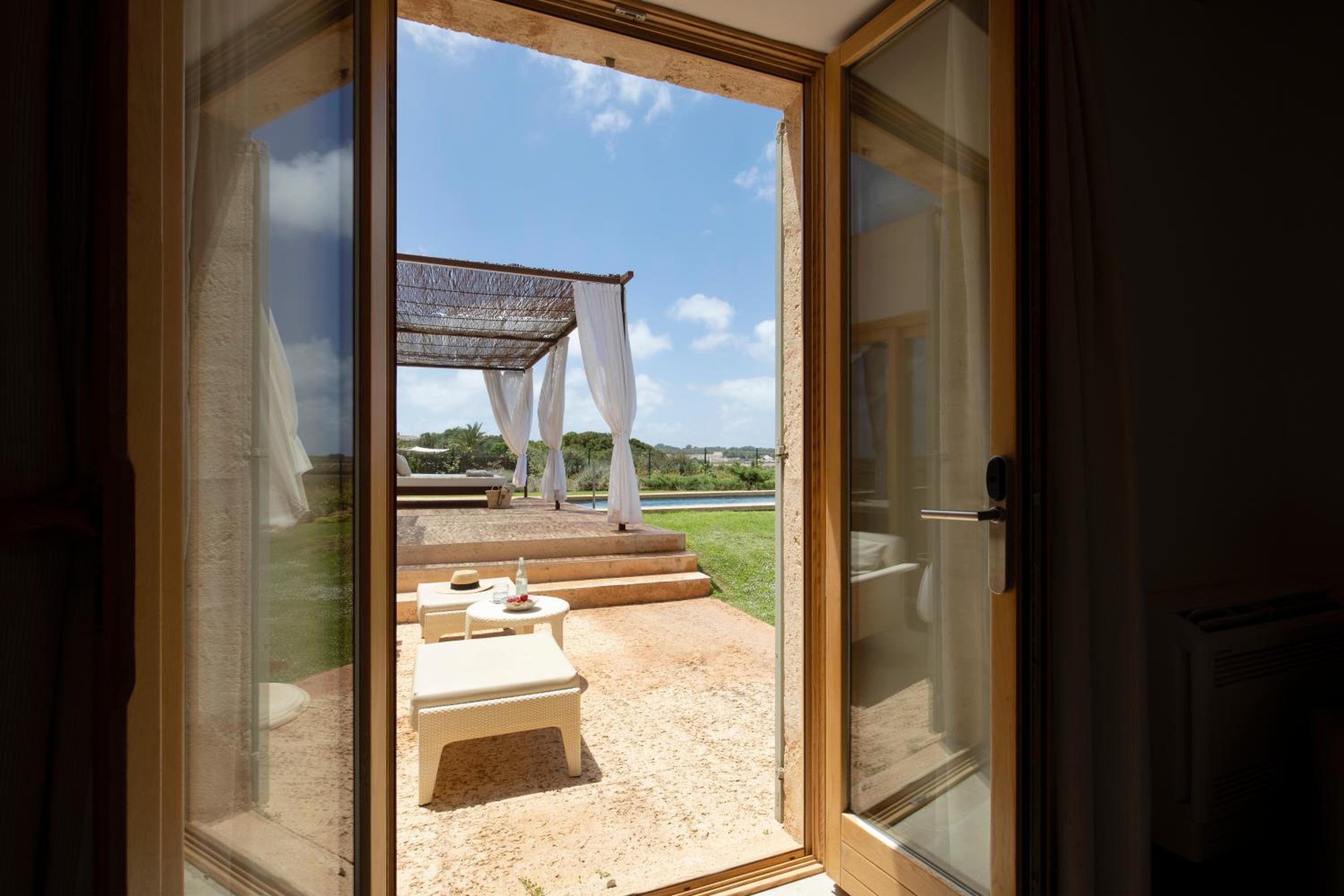 Villa de lujo con piscina privada Villa de lujo con piscina privada
