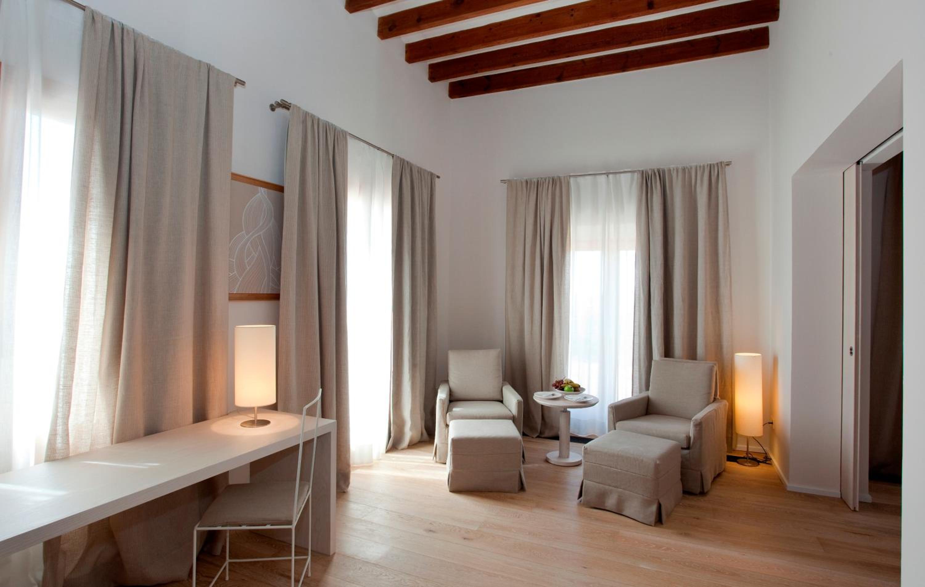 Suite de lujo con terraza photo