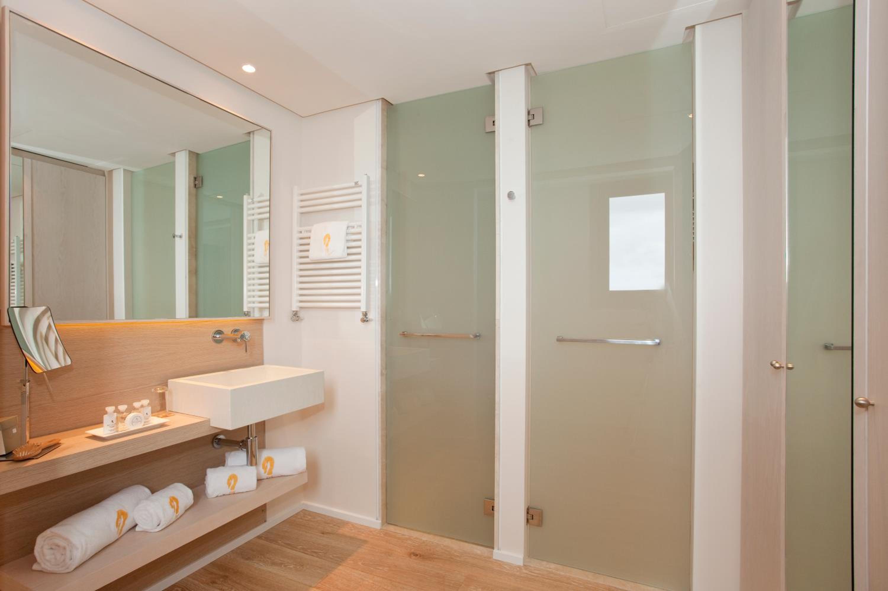 Luxury Suite with Terrace photo 2