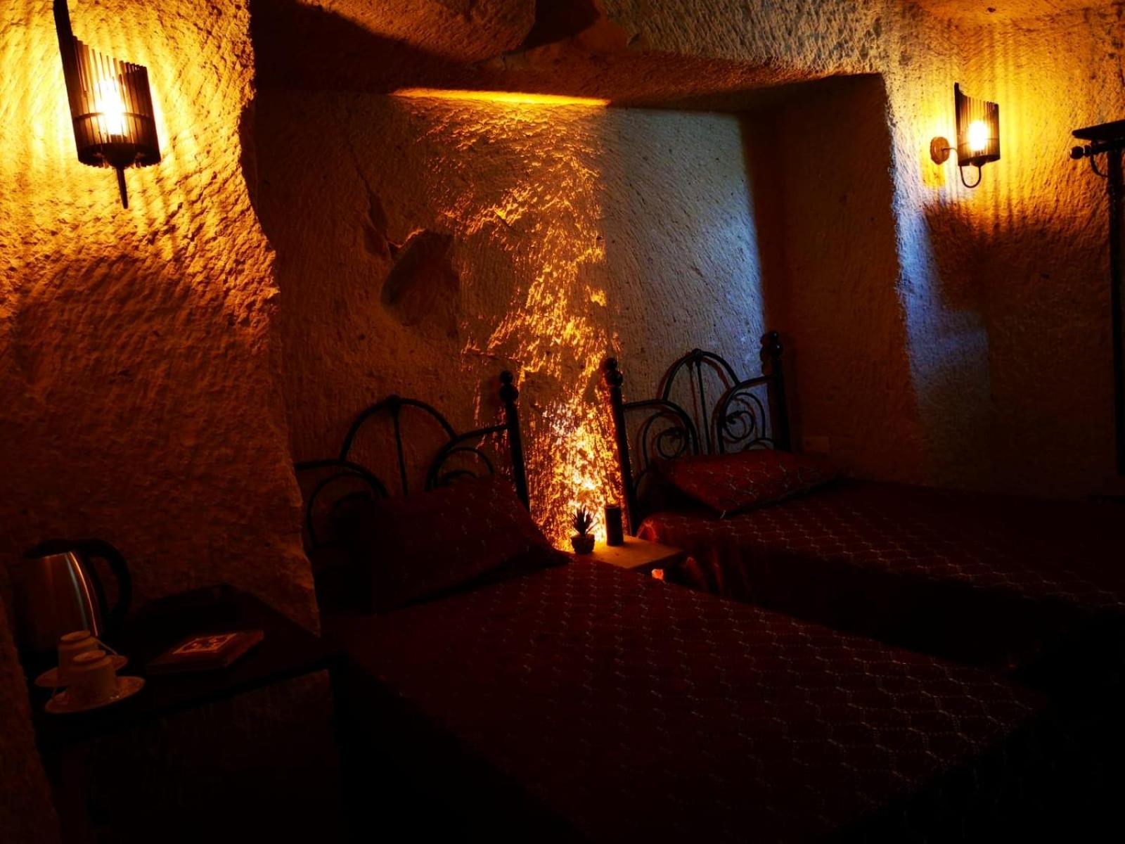 Double or Twin Room with Private Bathroom