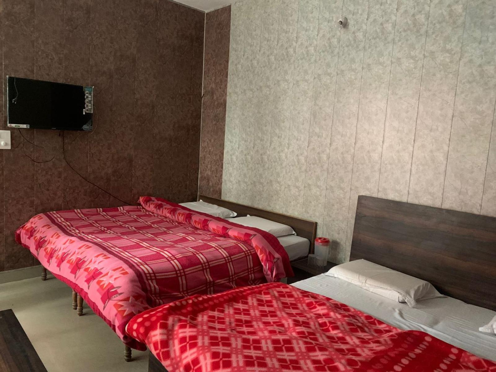 Quadruple Room with Private External Bathroom photo 3