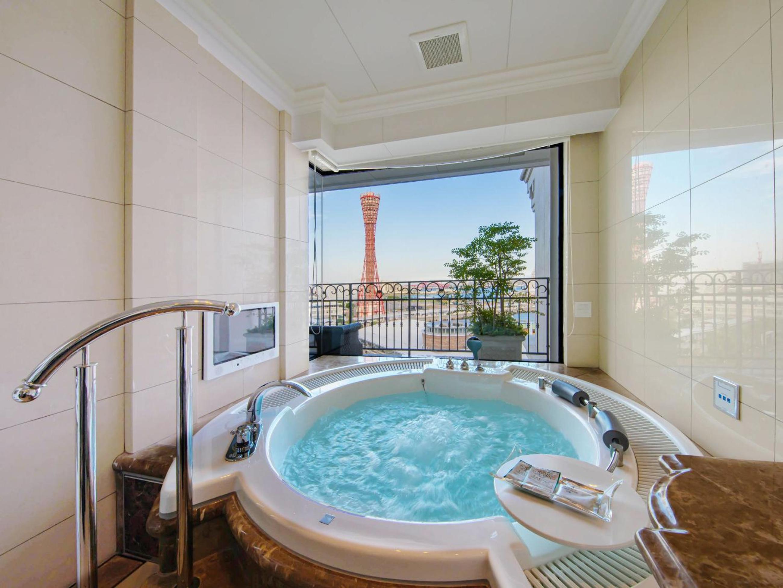 Precious Double Room  - Executive Floor - Photo 10