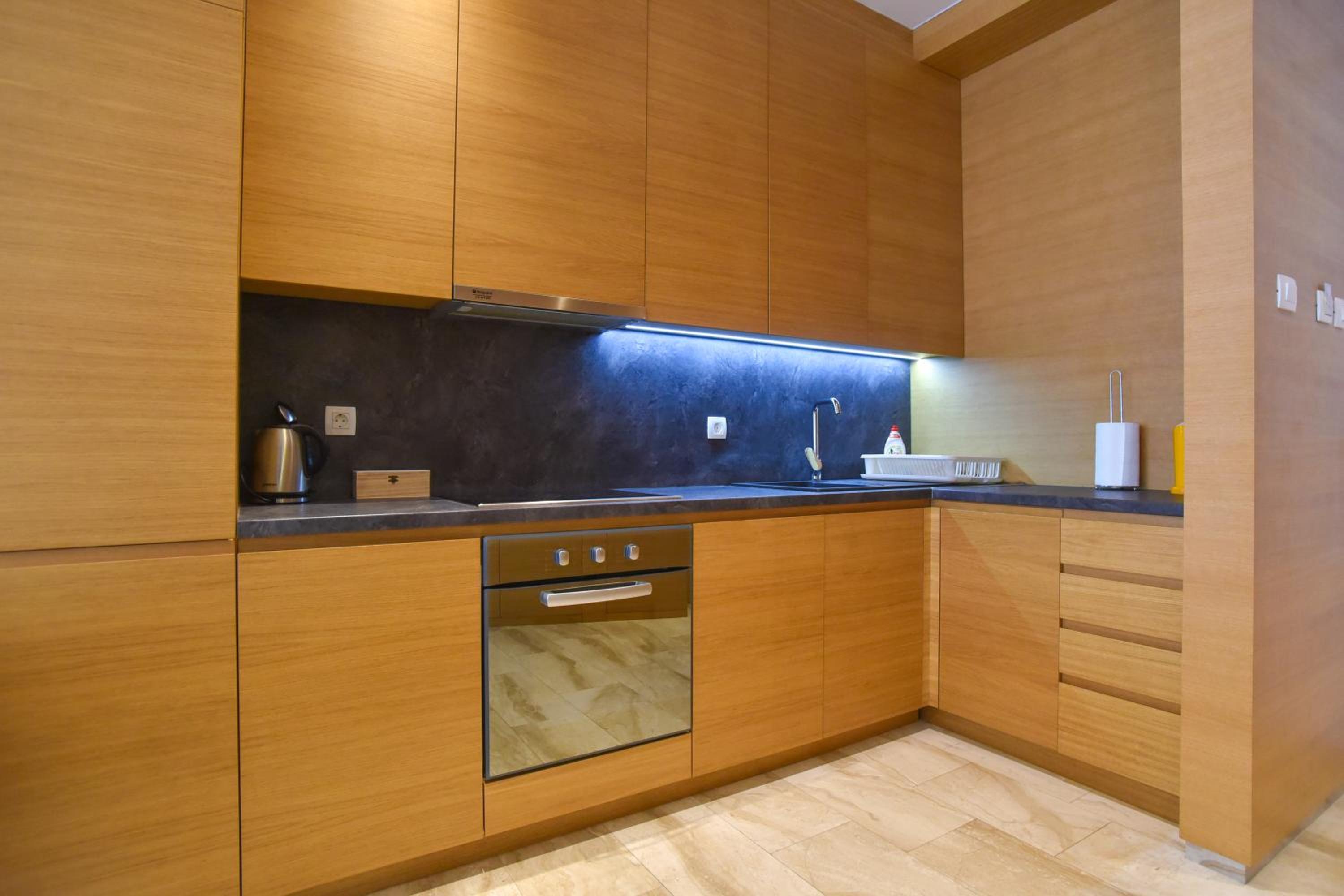 Deluxe Family Suite - Photo 7