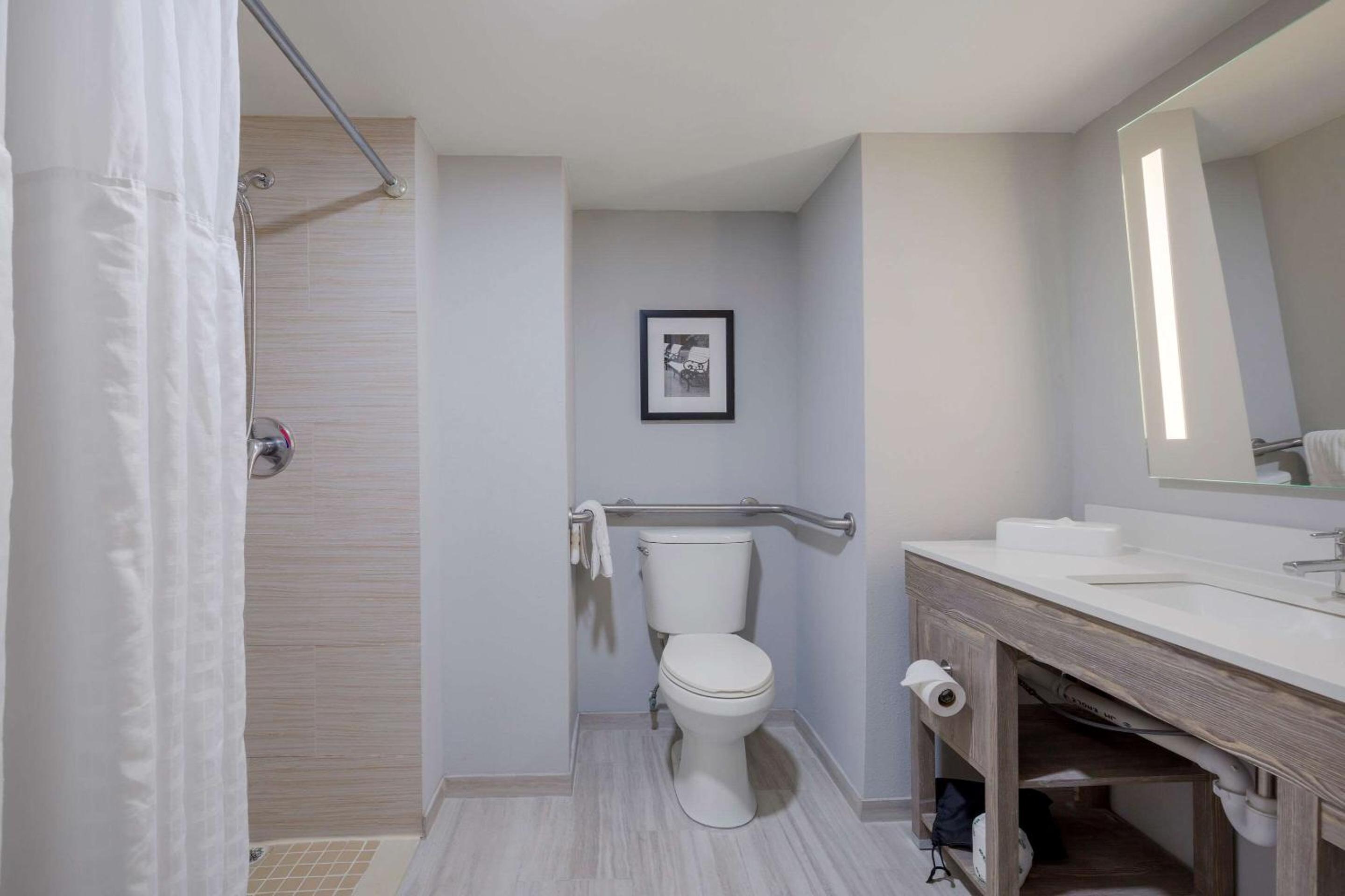 Queen Room - Photo 7