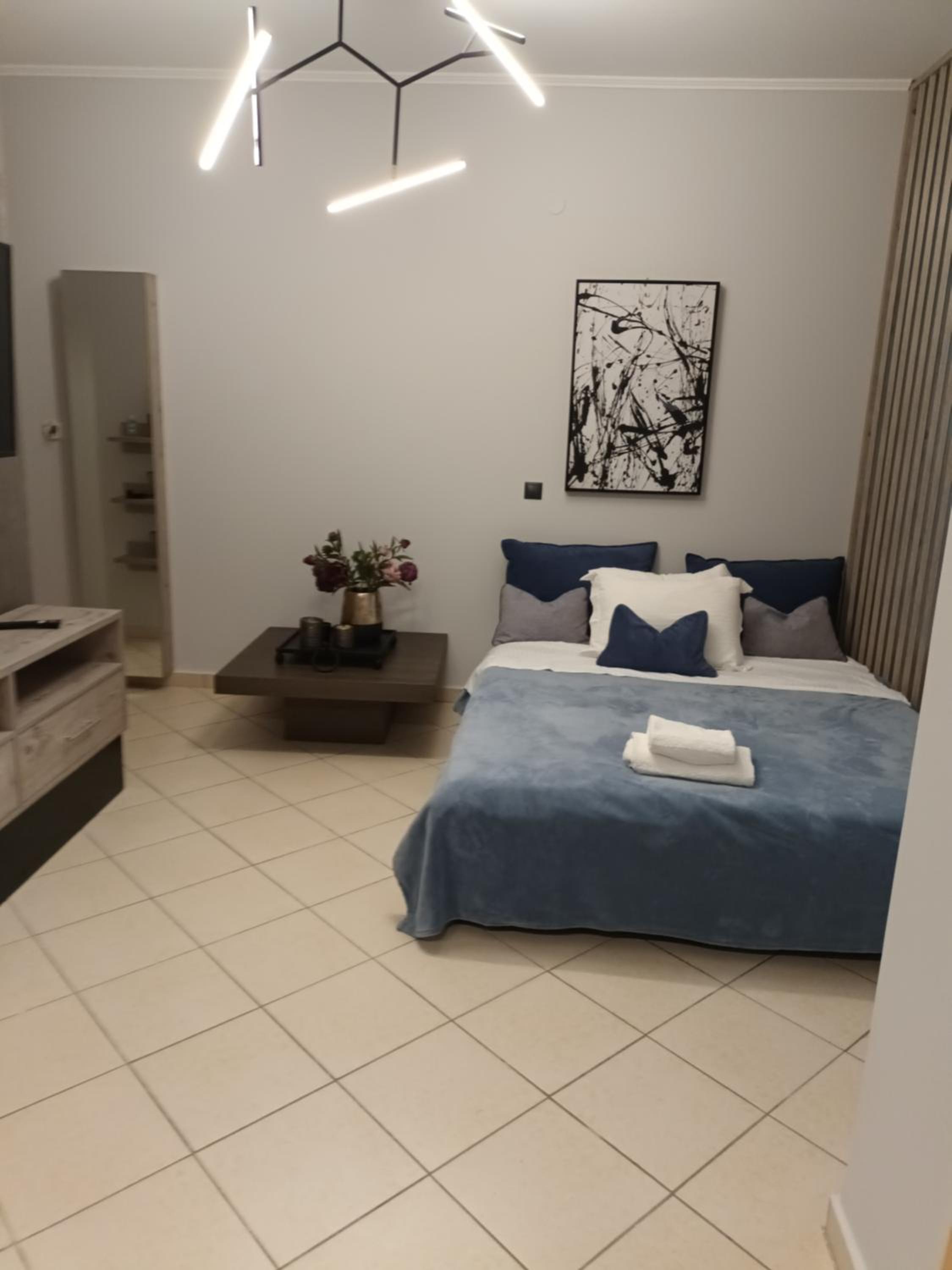 Two-Bedroom Apartment - Photo 40