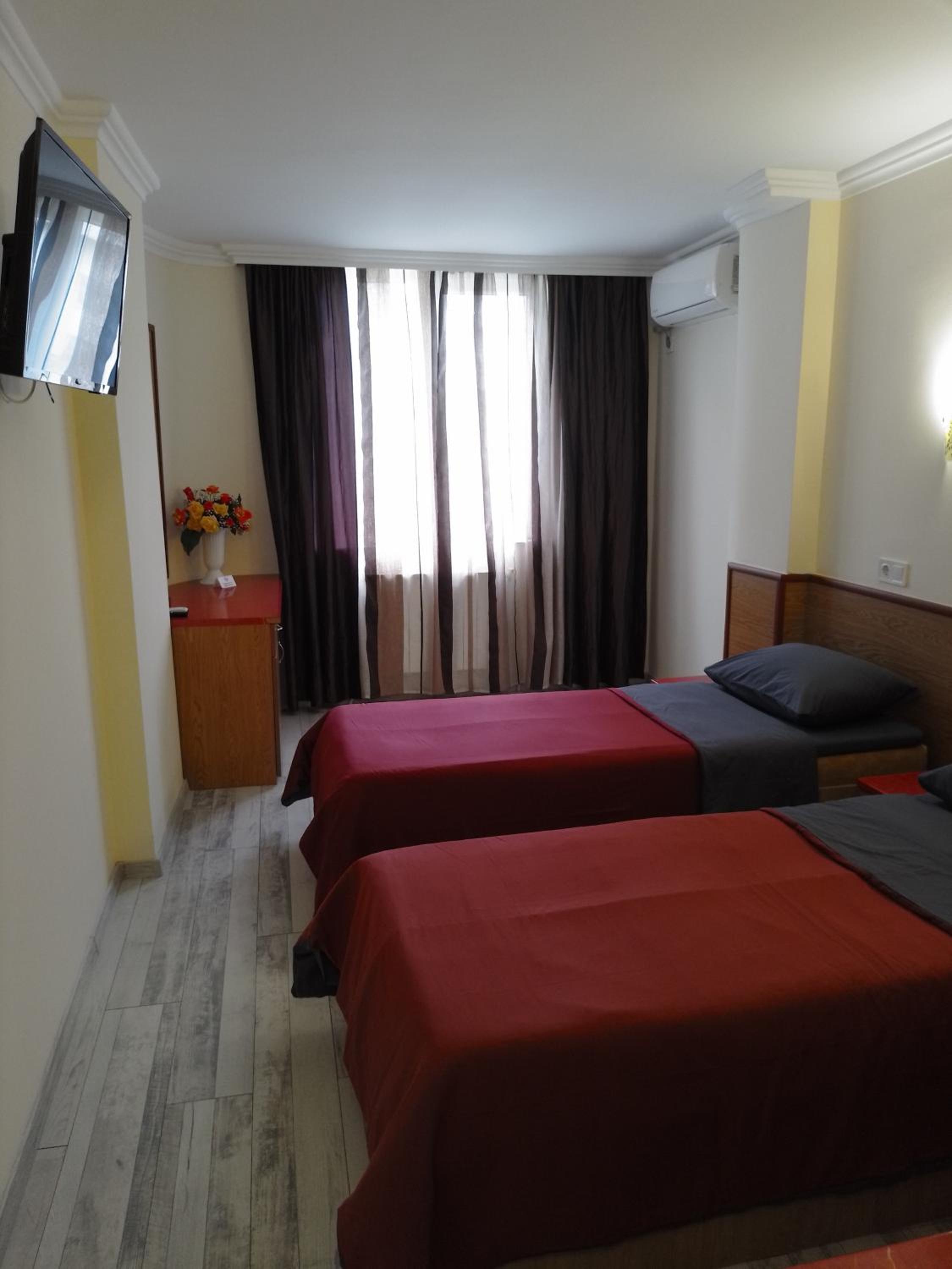 Large Double Room