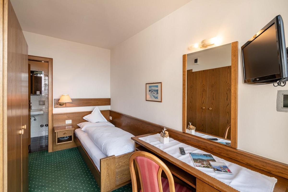 Single Room photo 2