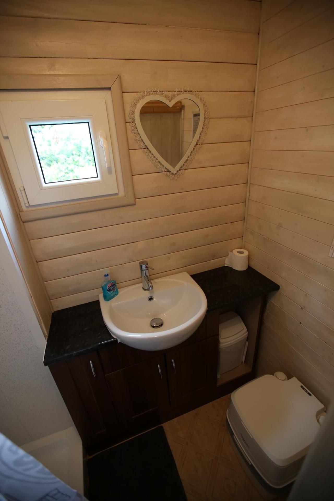 One-Bedroom Chalet photo 3