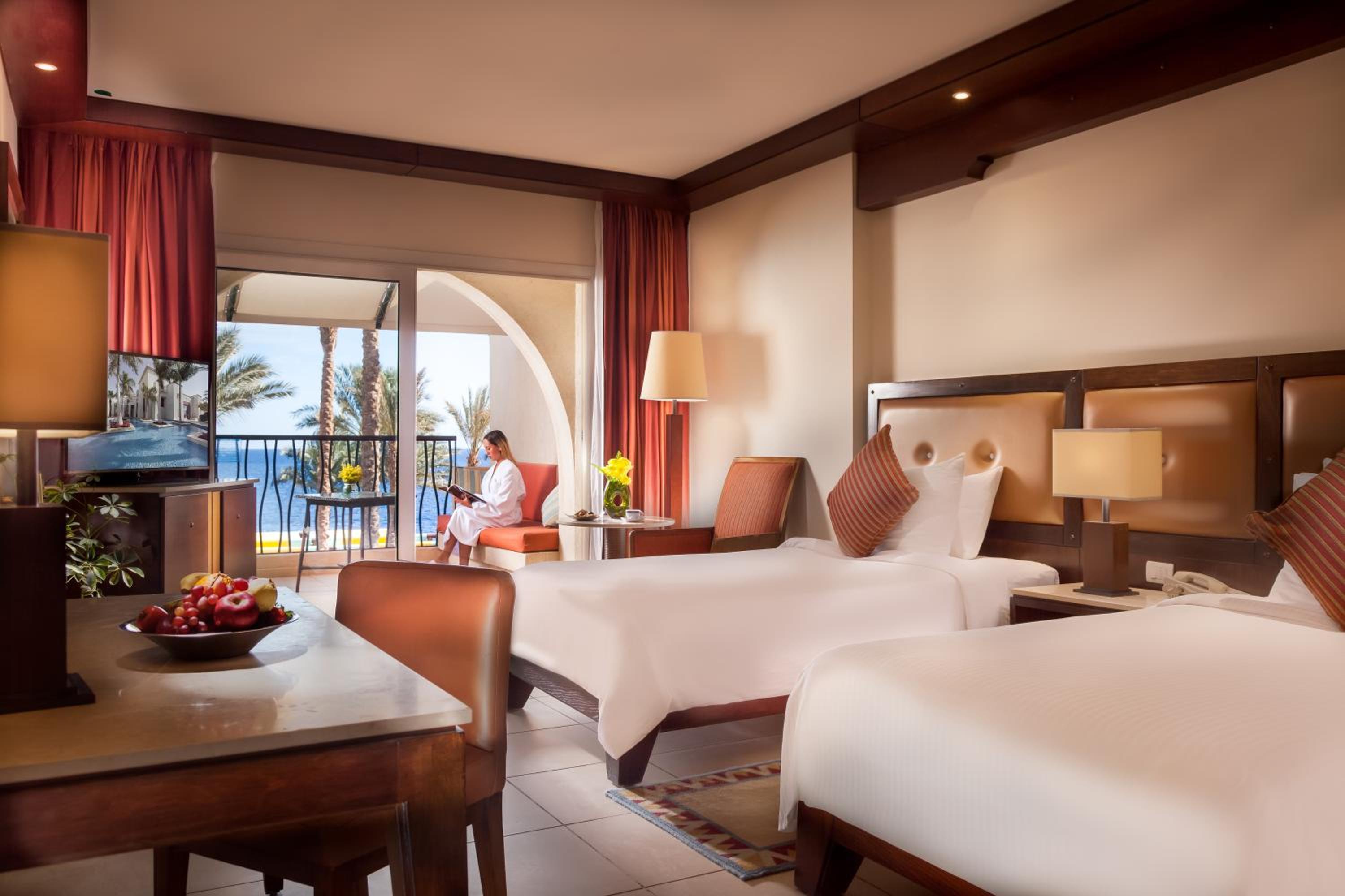 Premium Double or Twin Room - Photo 7