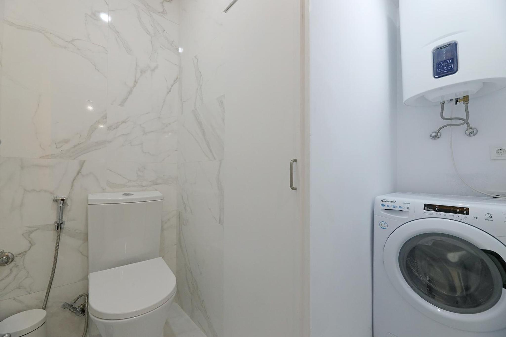 Two-Bedroom Apartment - Photo 5
