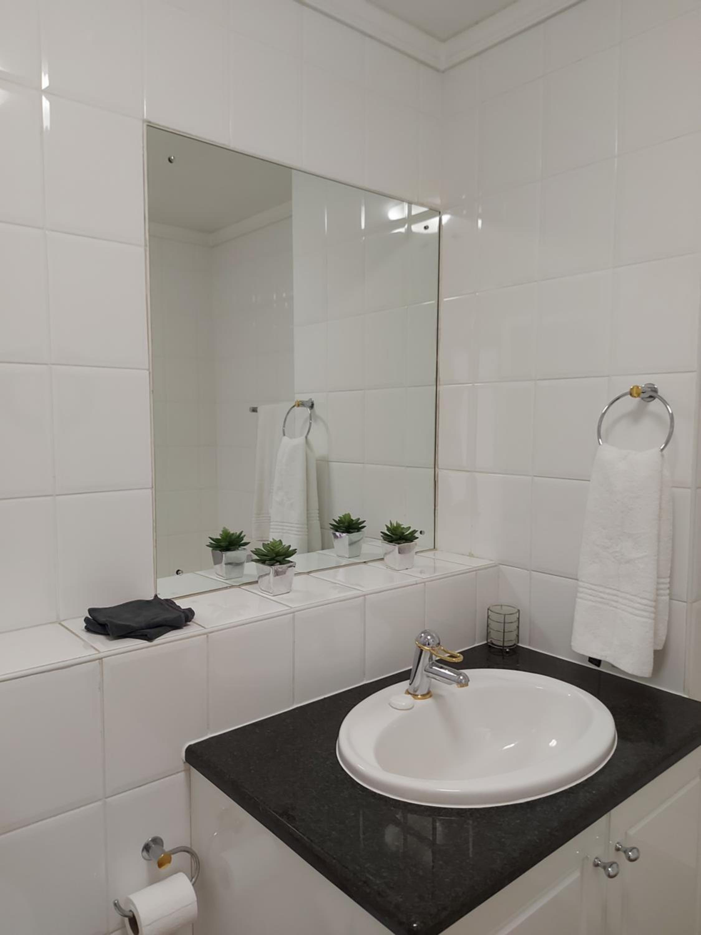 One-Bedroom Apartment - Photo 21