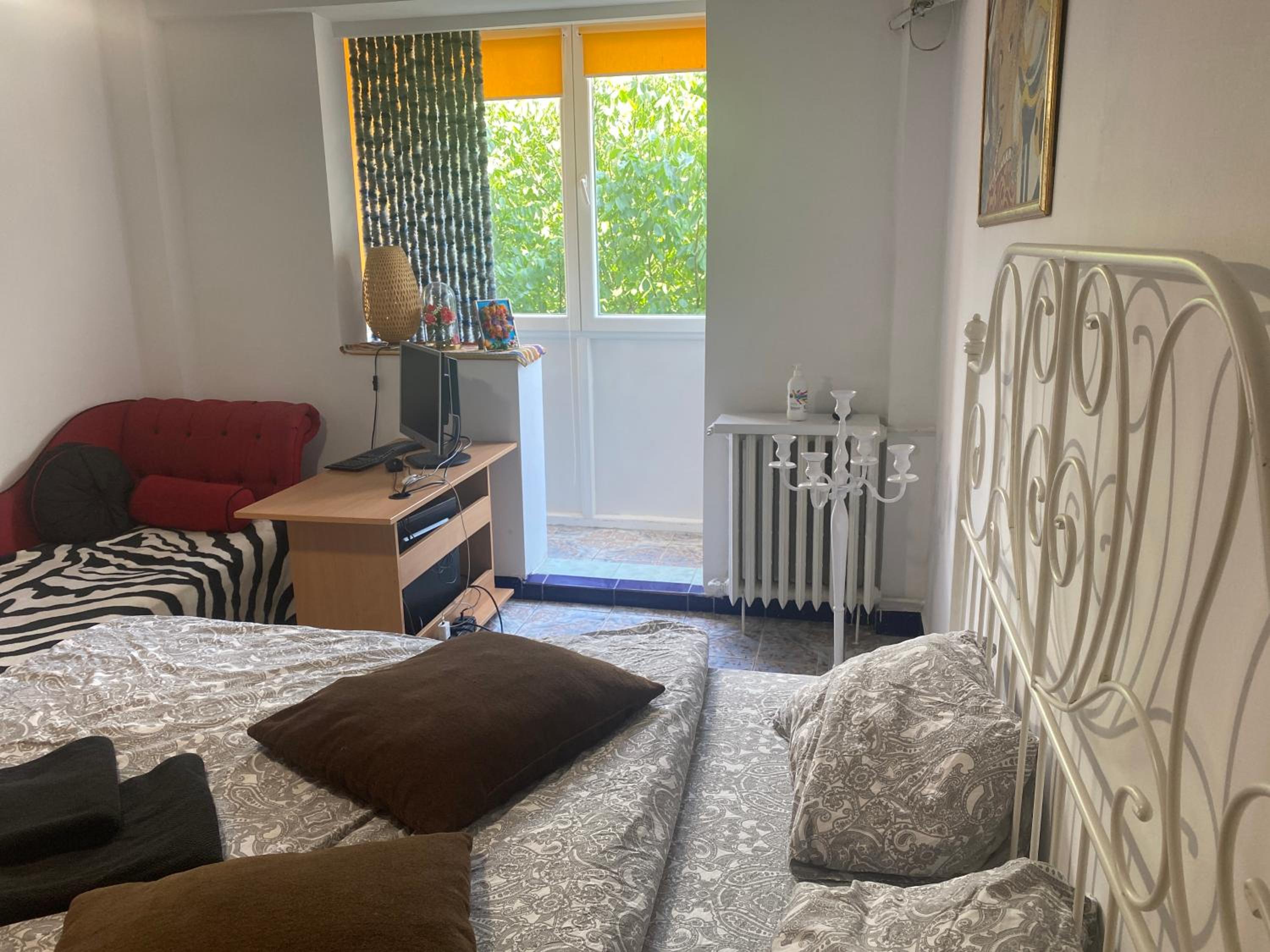 One-Bedroom Apartment - Photo 6