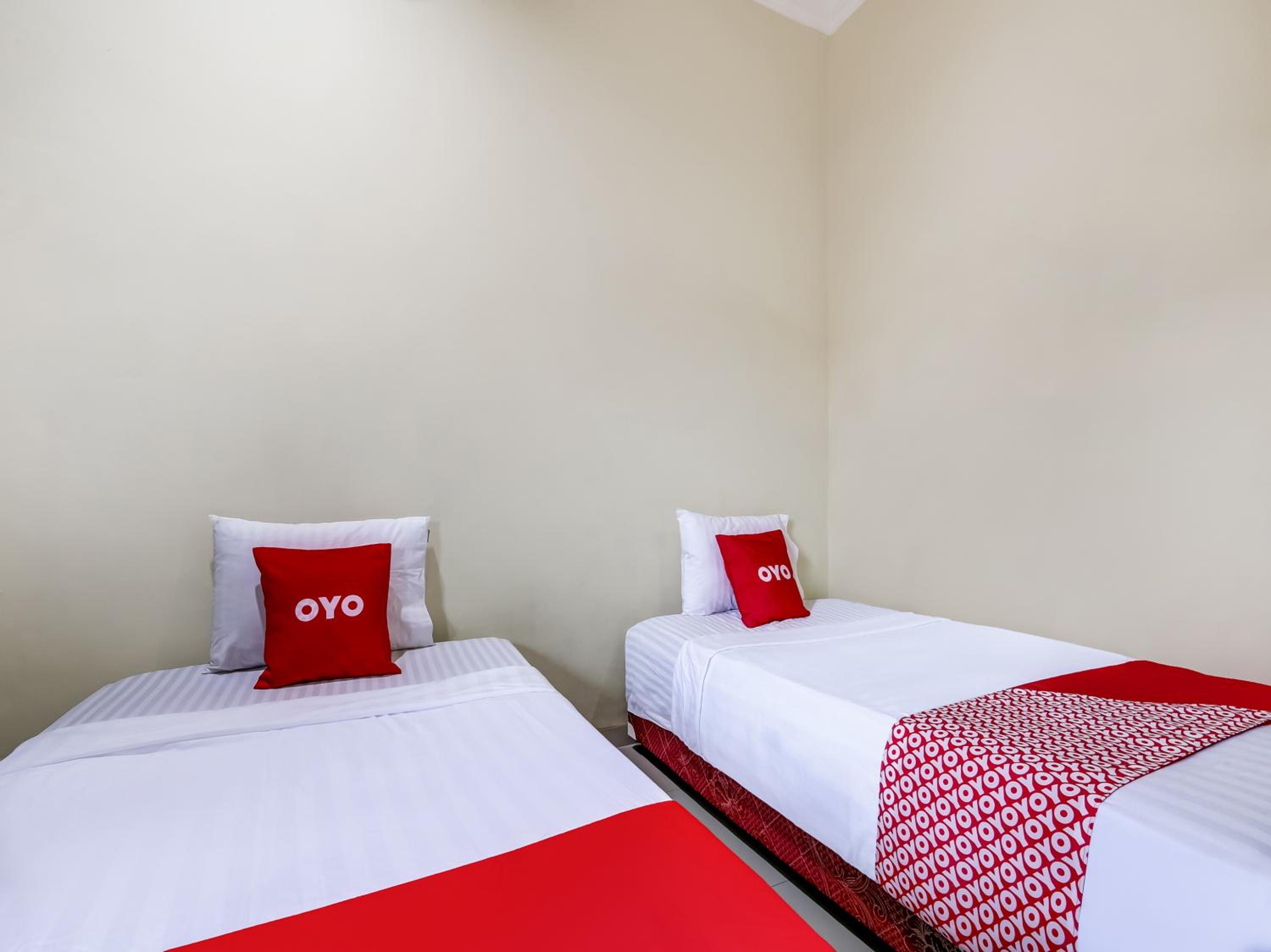 Standard Twin Room photo 2
