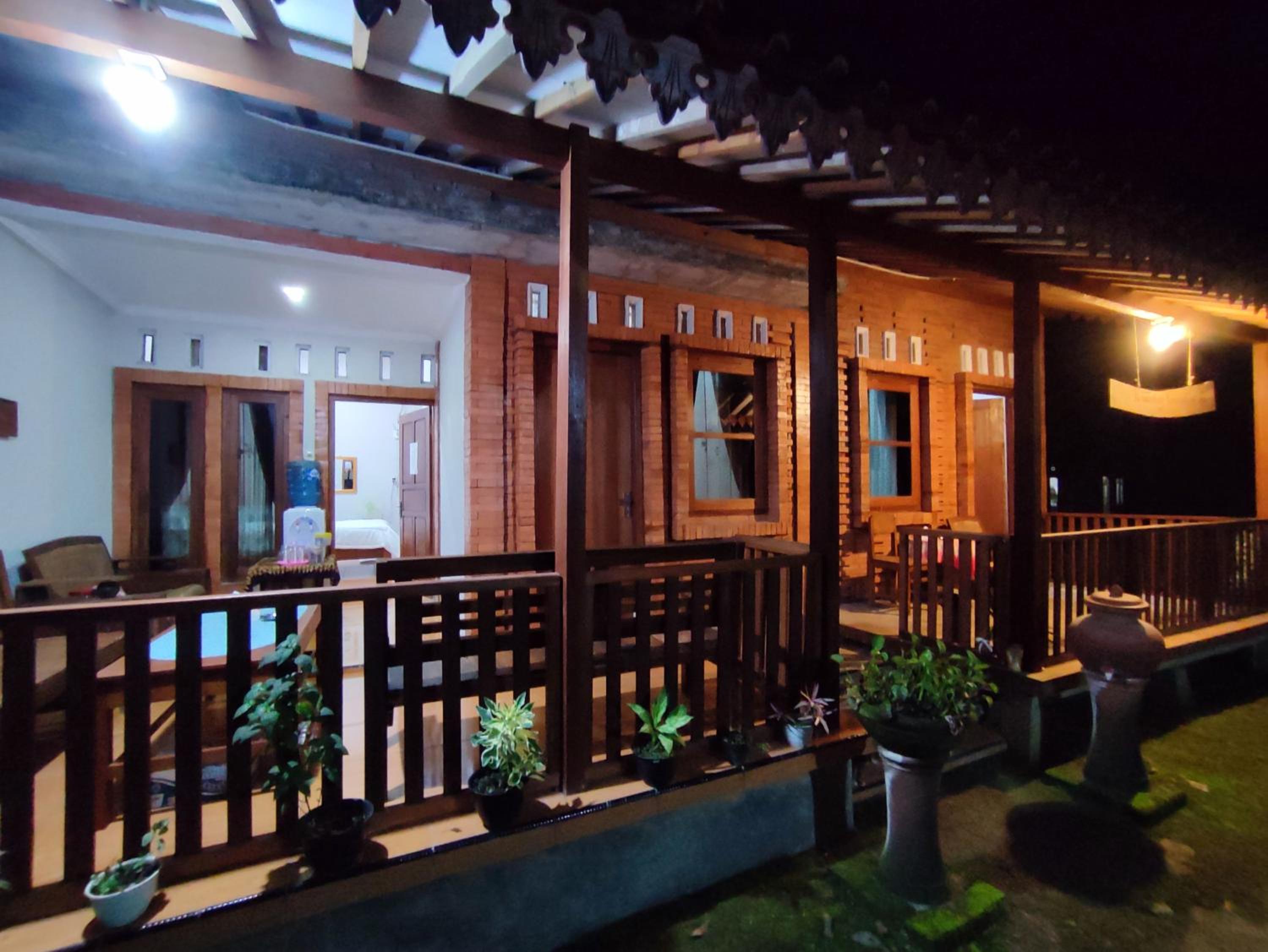 Family Bungalow - Photo 4
