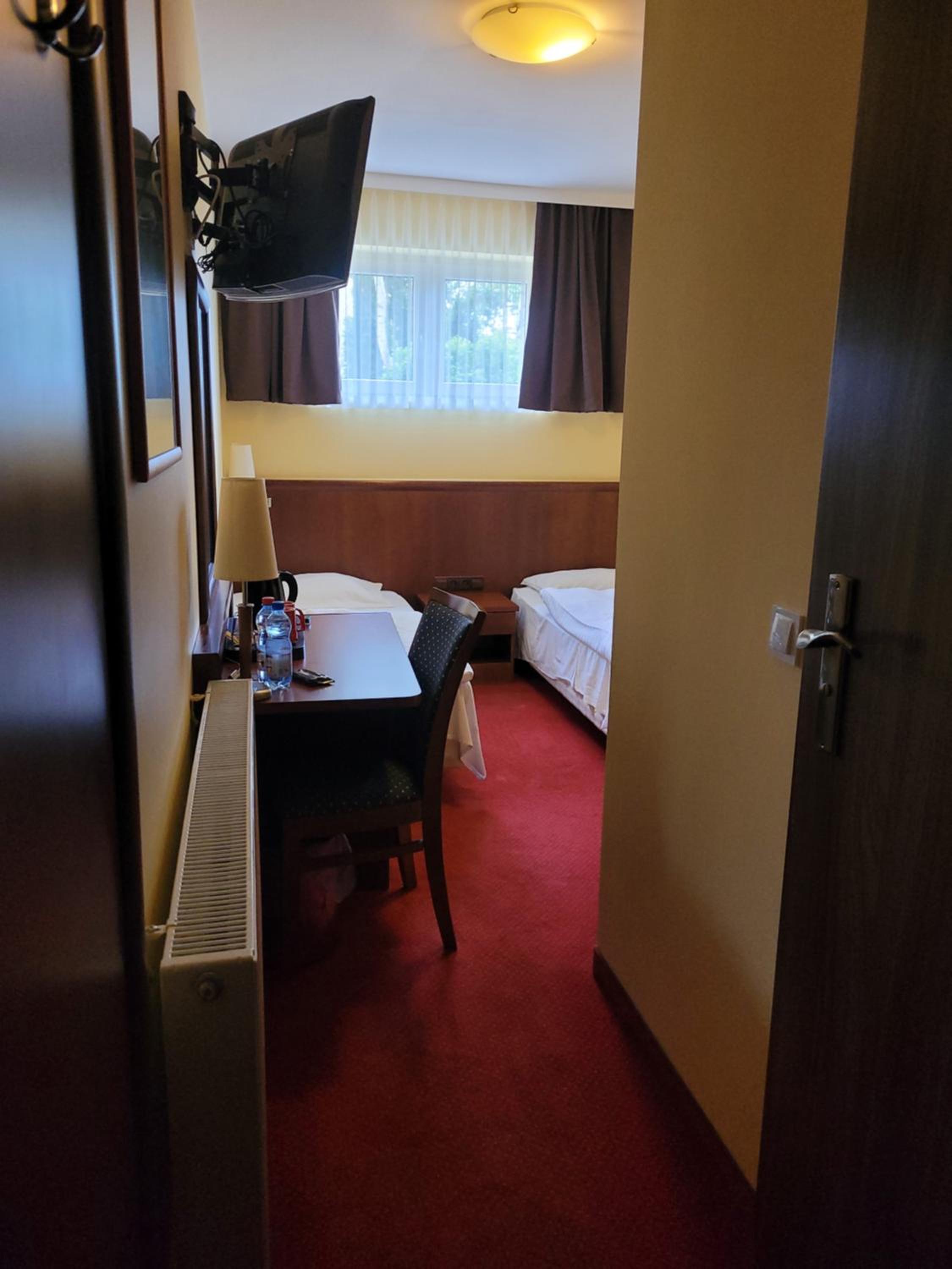 Budget Double Room photo 2
