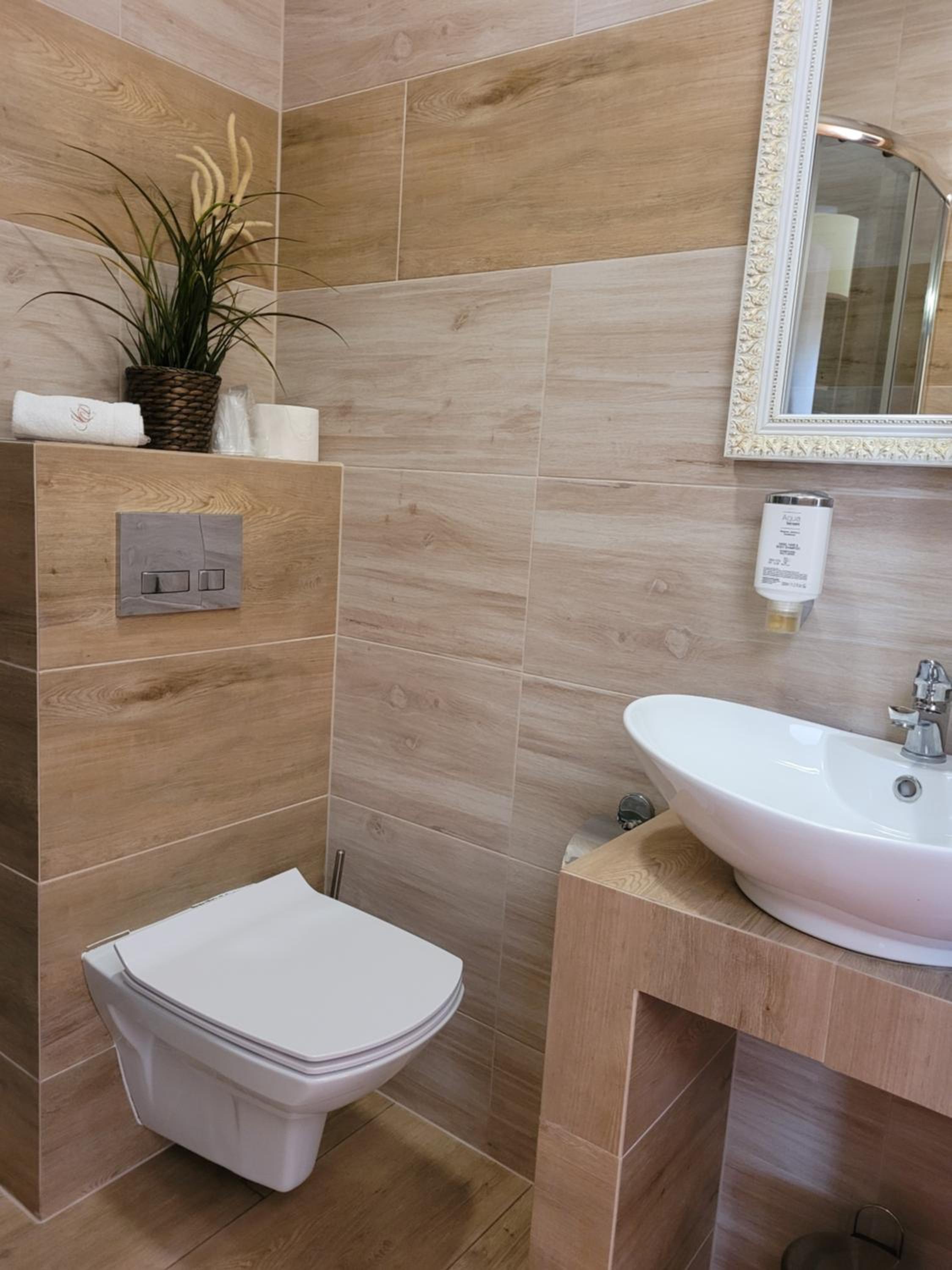 Standard Triple Room - Photo 2