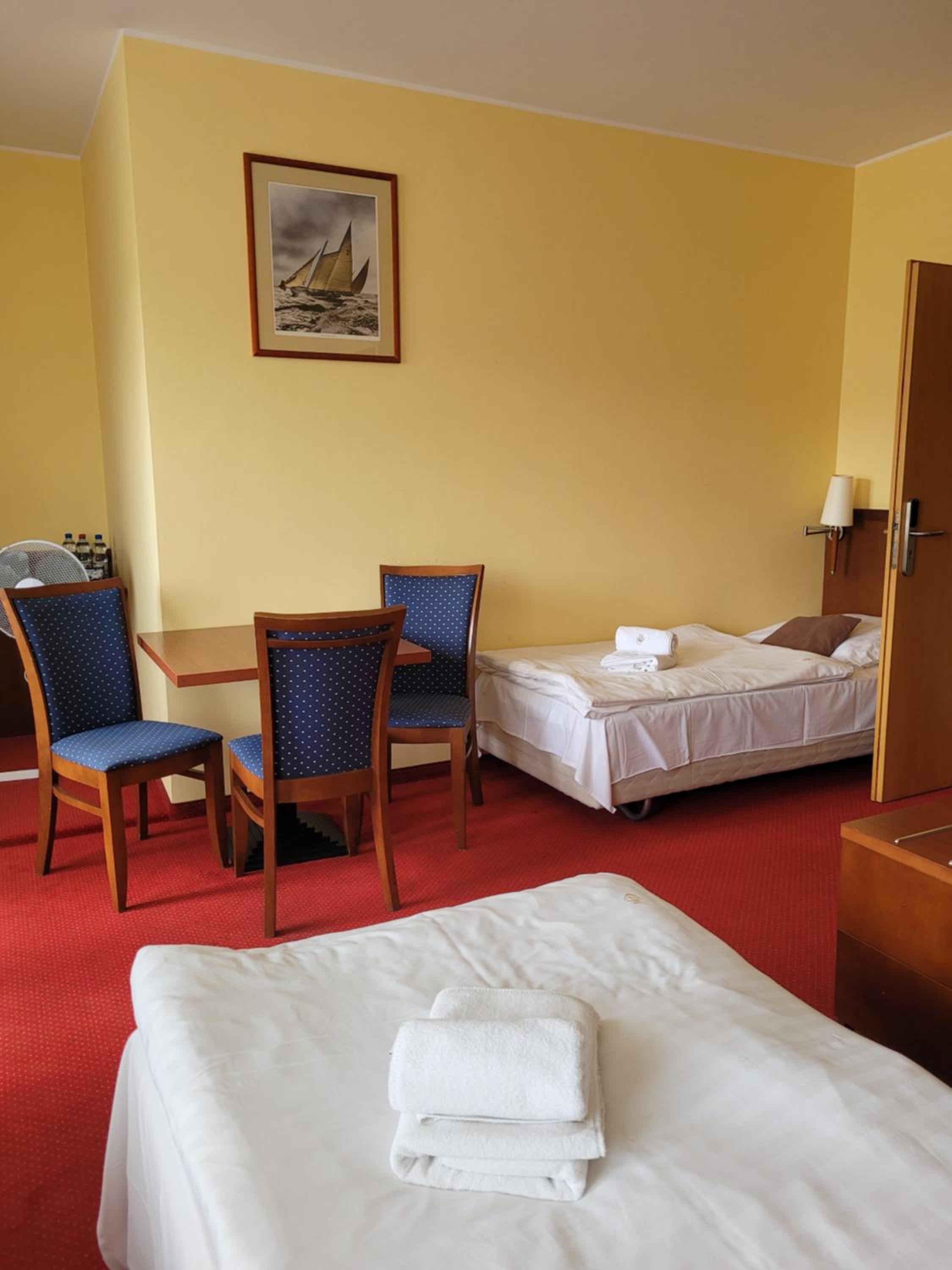 Standard Triple Room - Photo 4