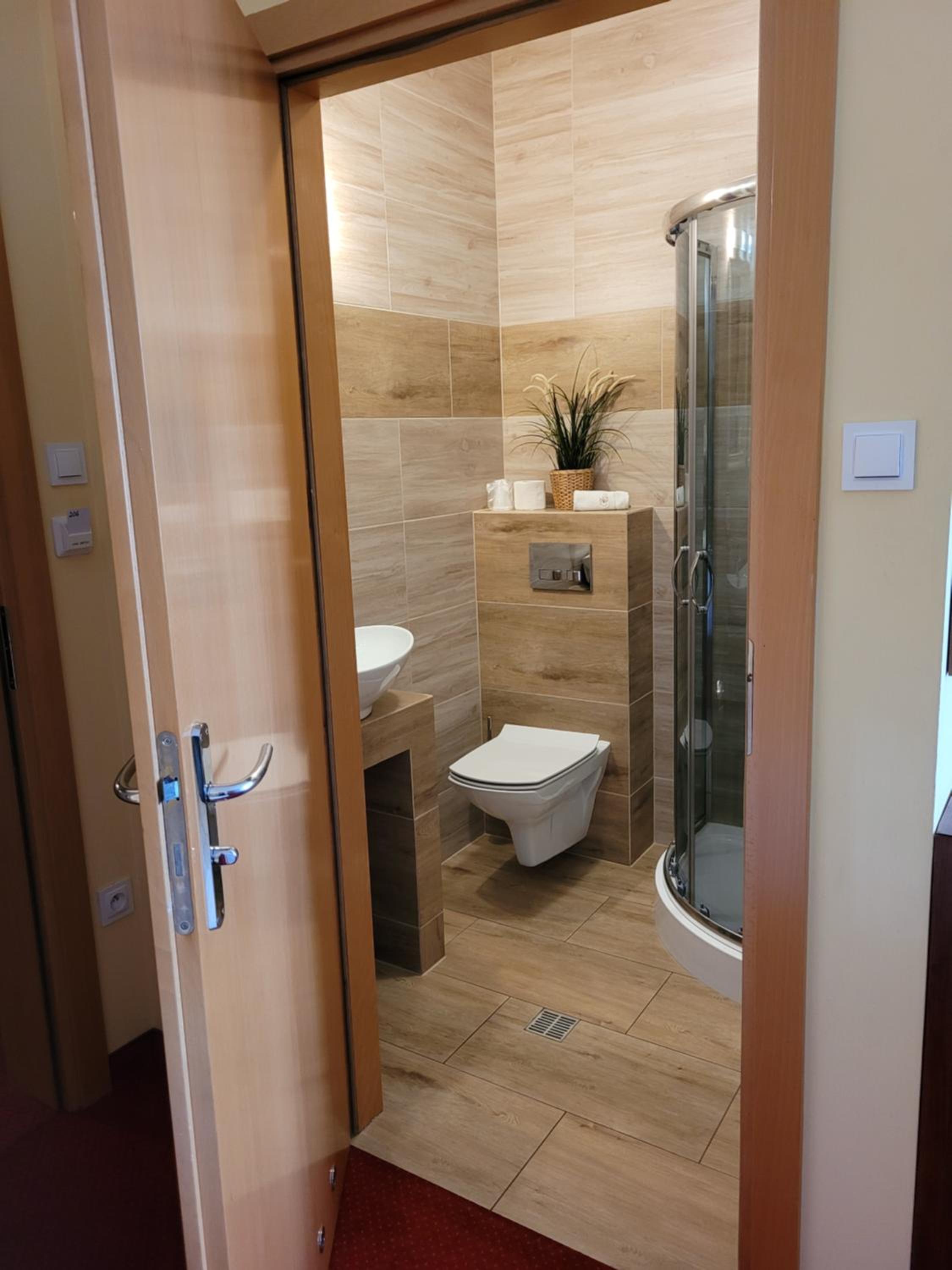 Standard Triple Room - Photo 7