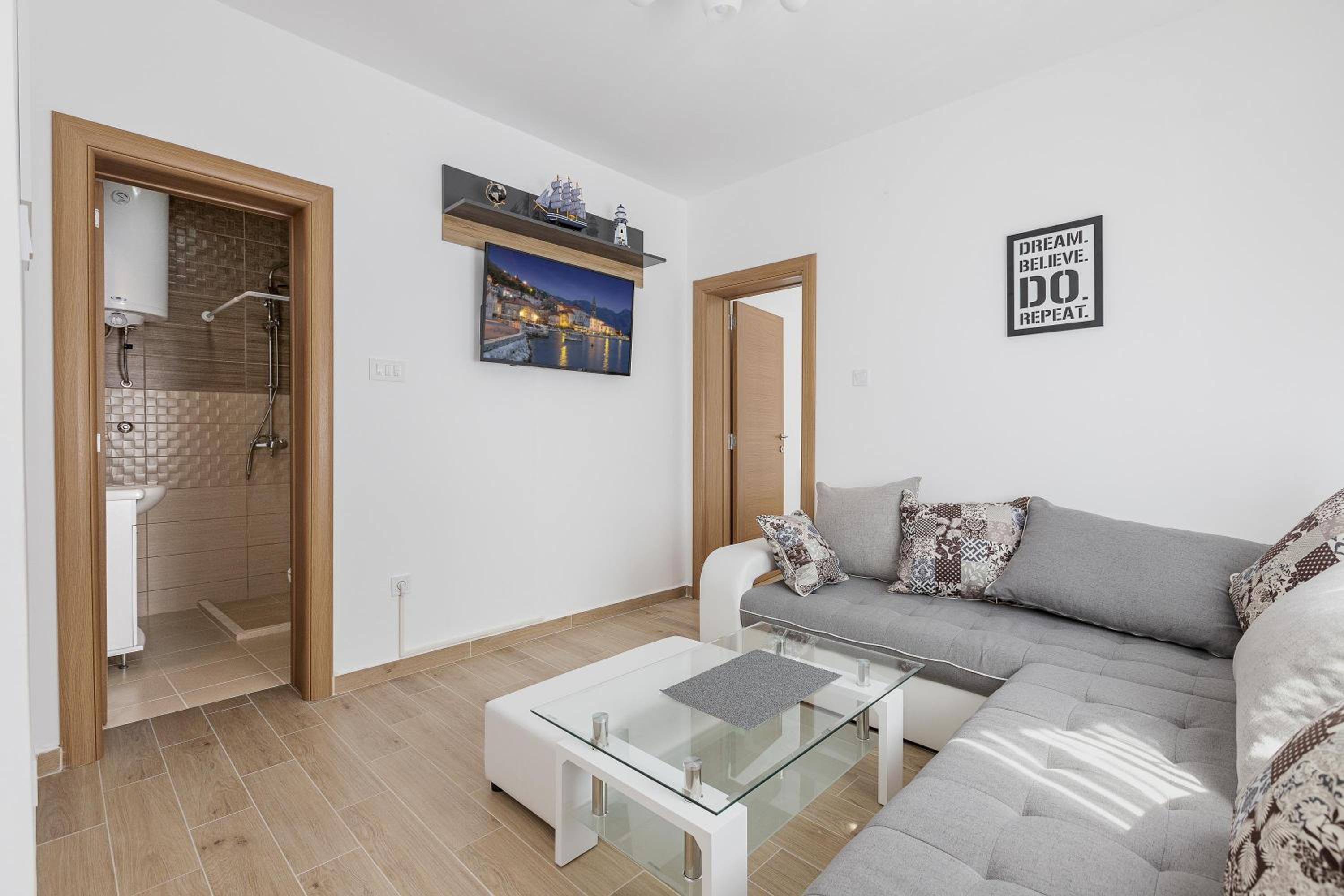 Apartment With Sea View