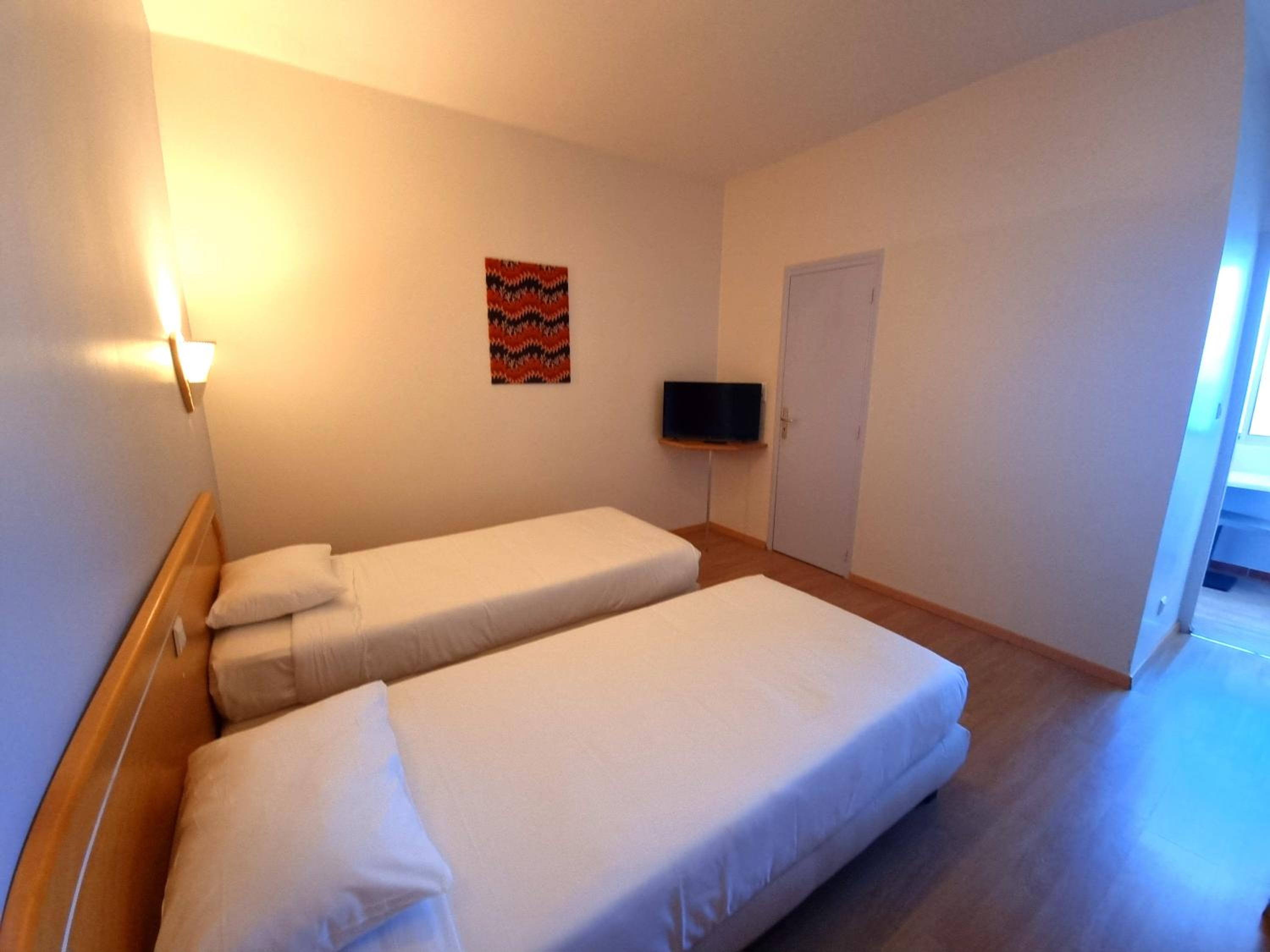 Comfort Twin Room - Photo 6
