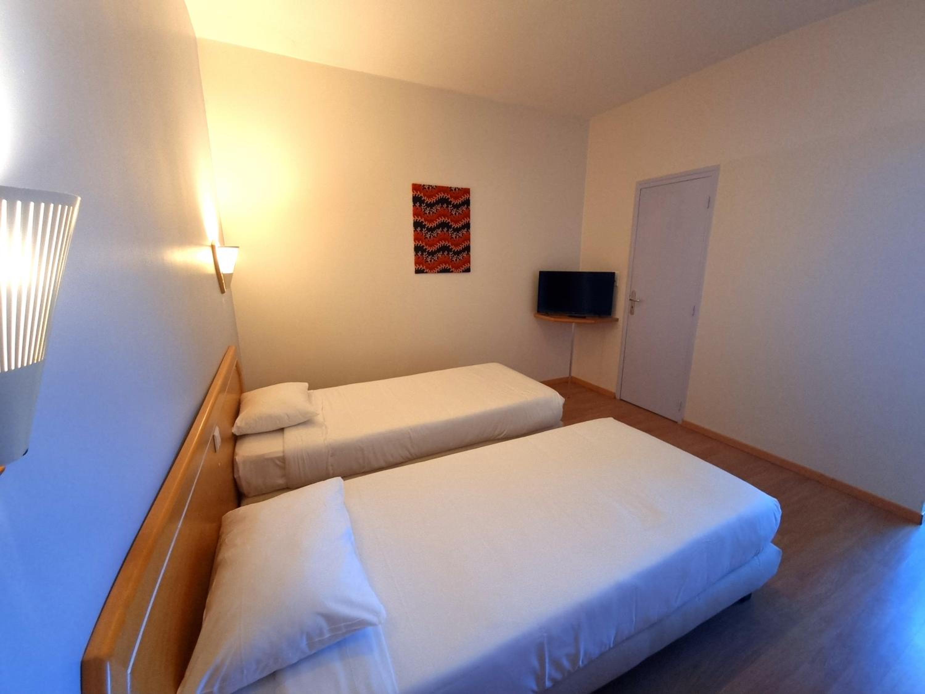 Comfort Twin Room - Photo 4