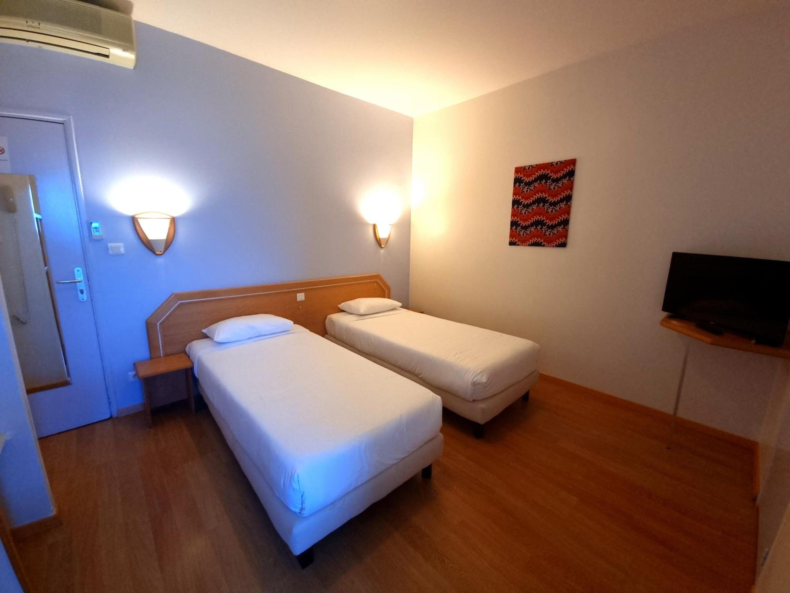 Comfort Twin Room - Photo 5
