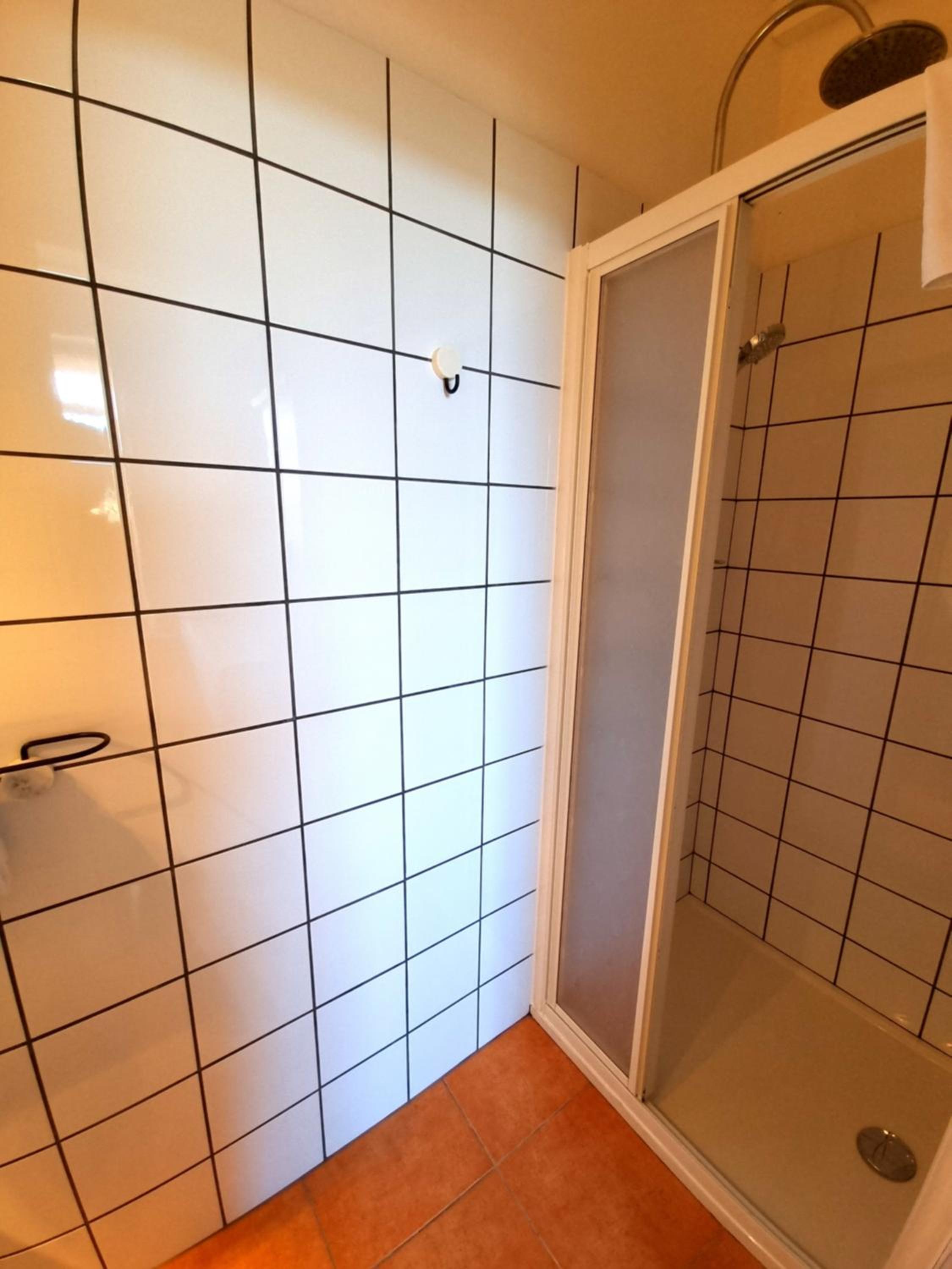 Comfort Twin Room - Photo 8