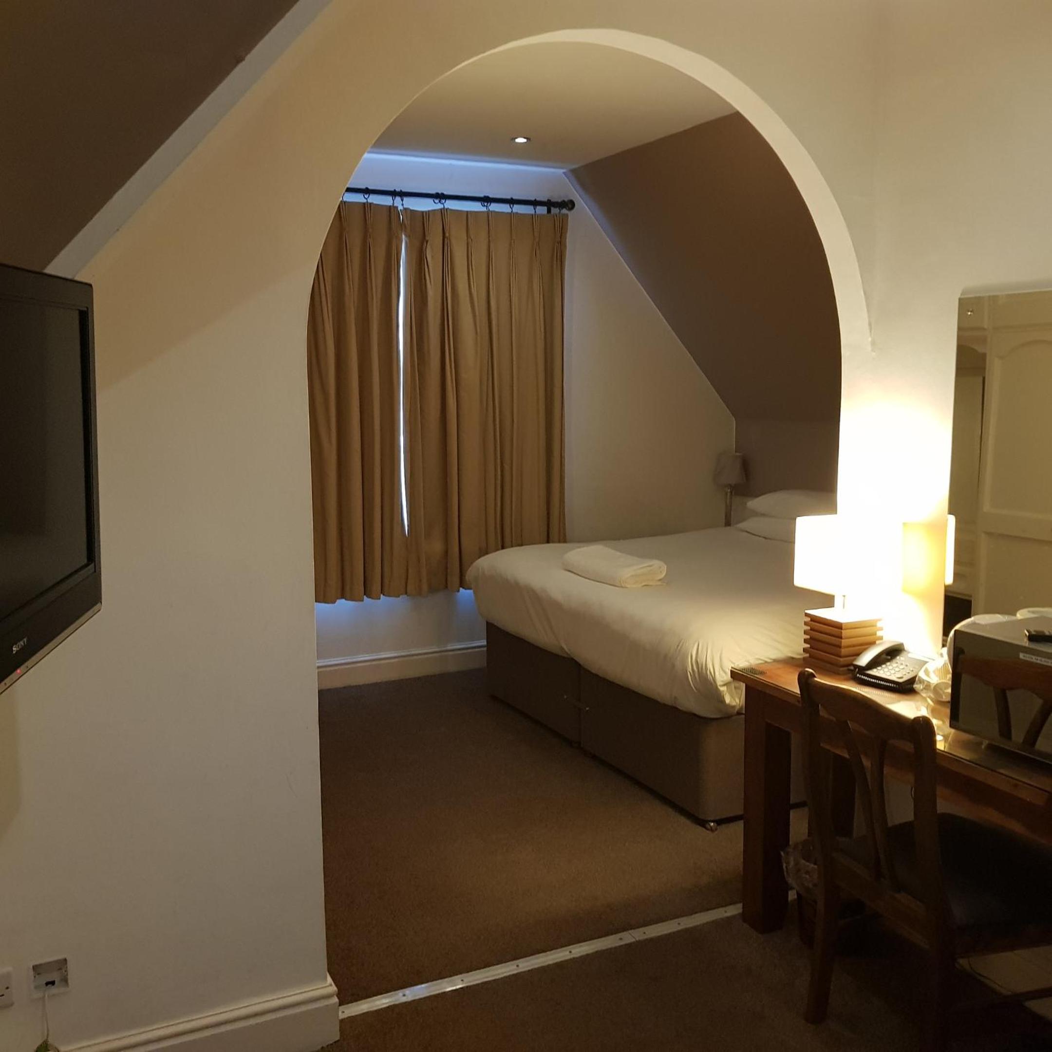 Superior Twin Room with Garden View