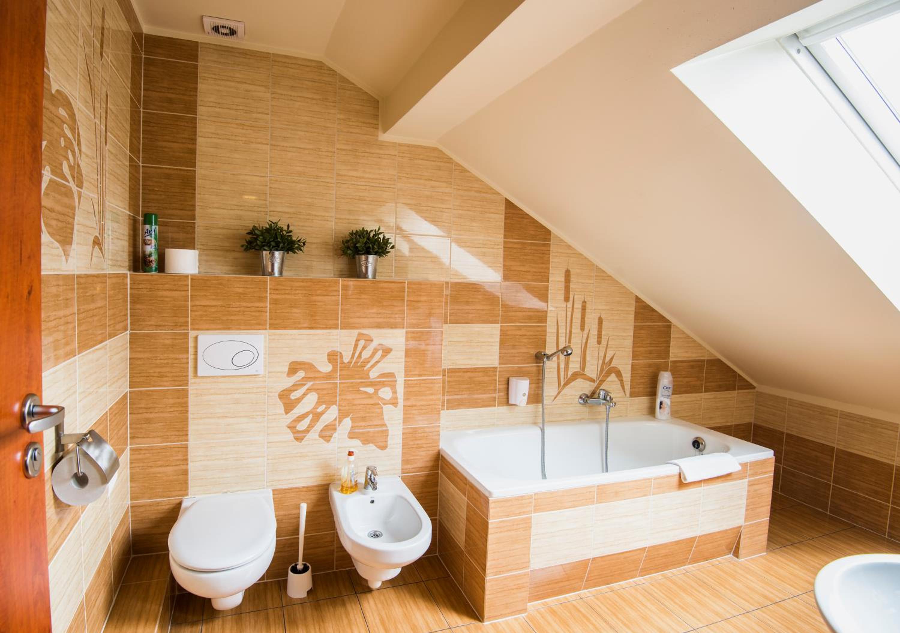 Standard Double Room with Double Bed - Photo 31