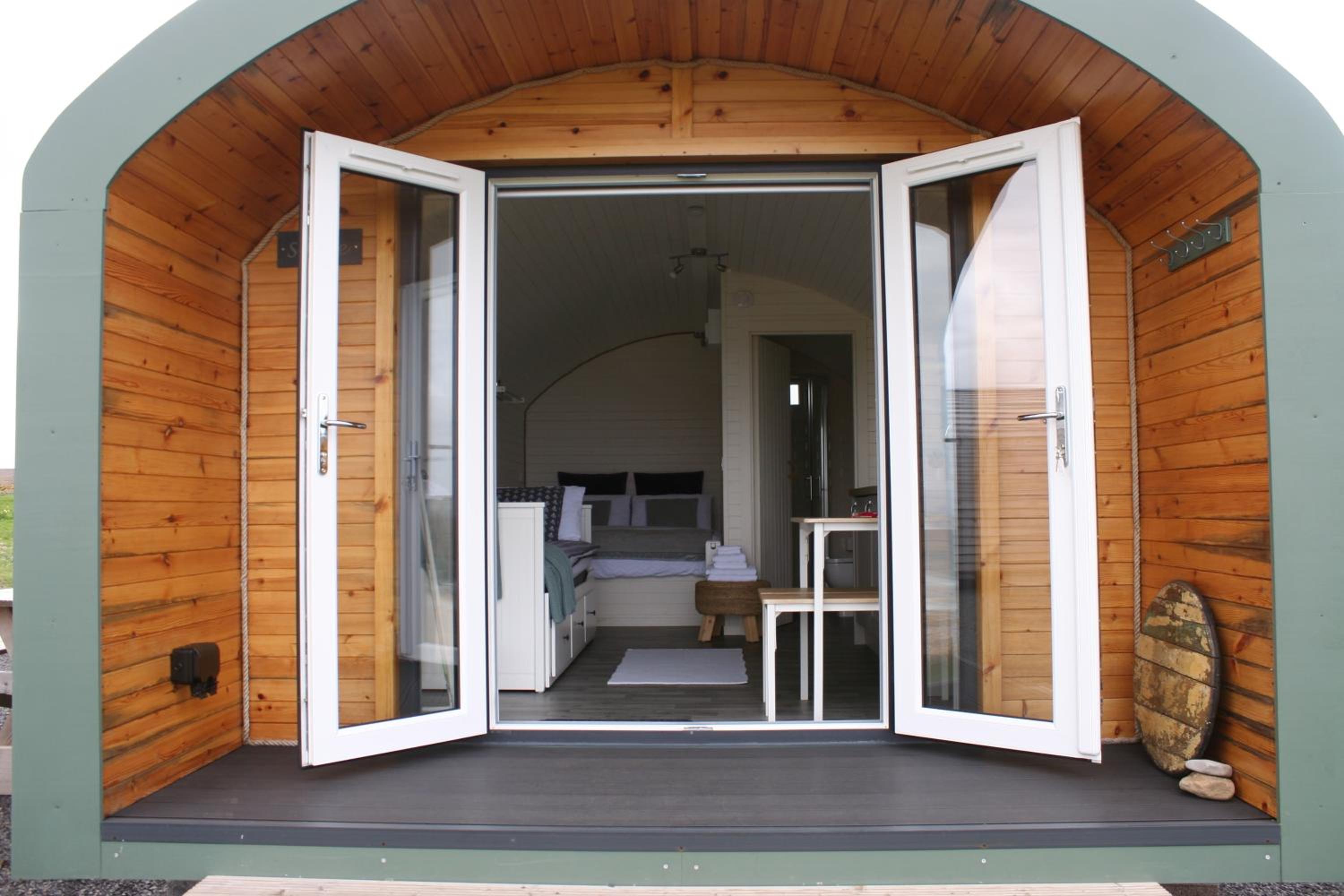 Family Room with Sea View - Photo 3