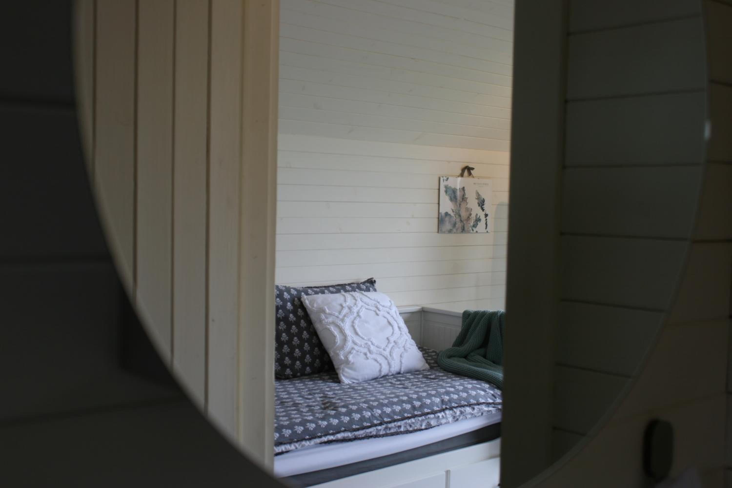 Family Room with Sea View - Photo 15