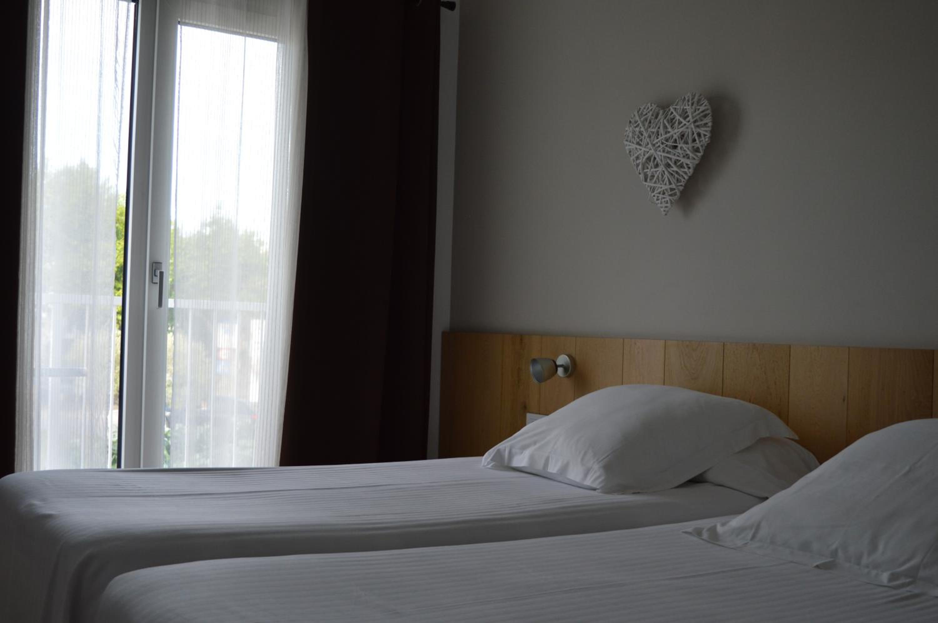 Twin Room with Terrace photo 3