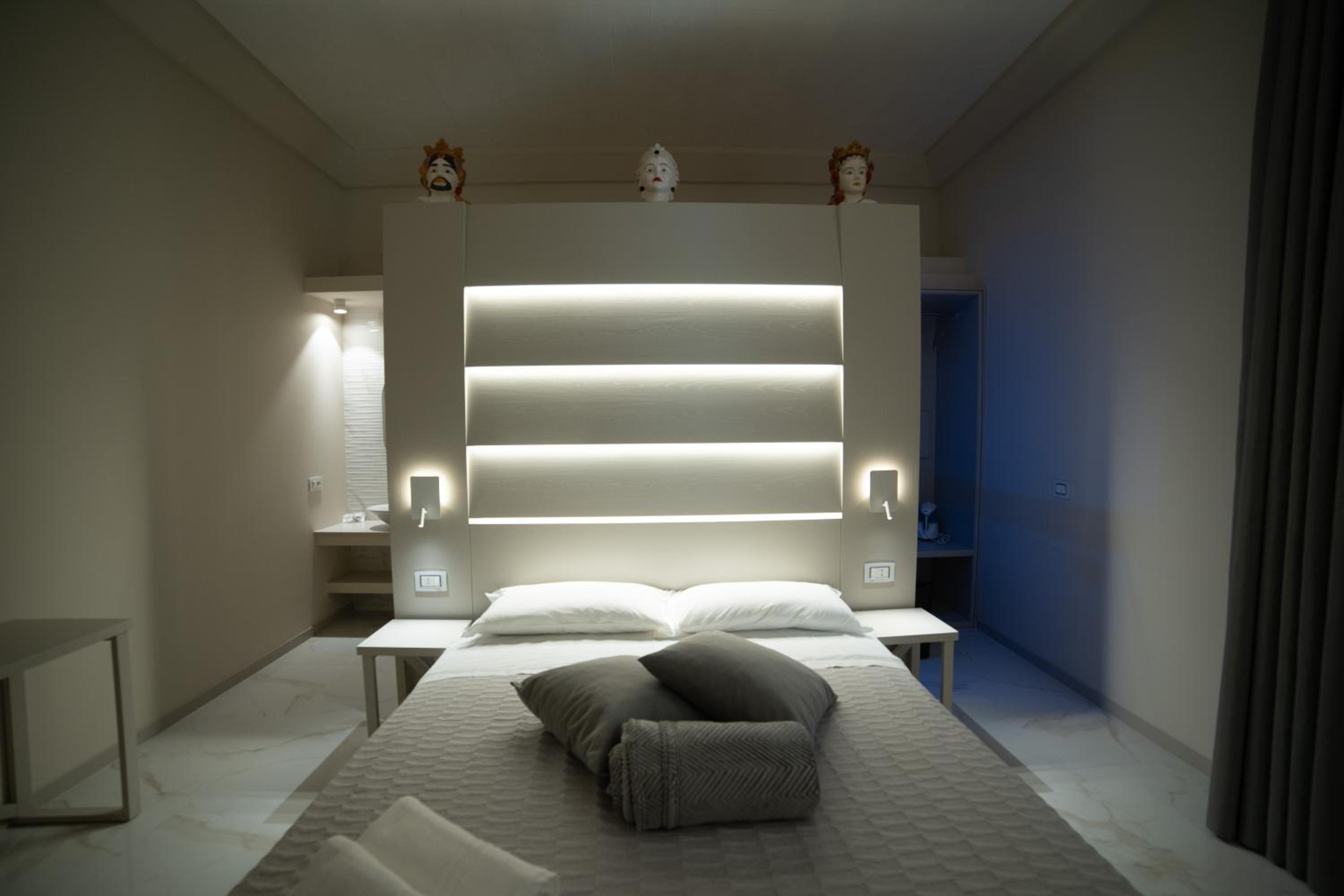 Deluxe Double Room photo 3