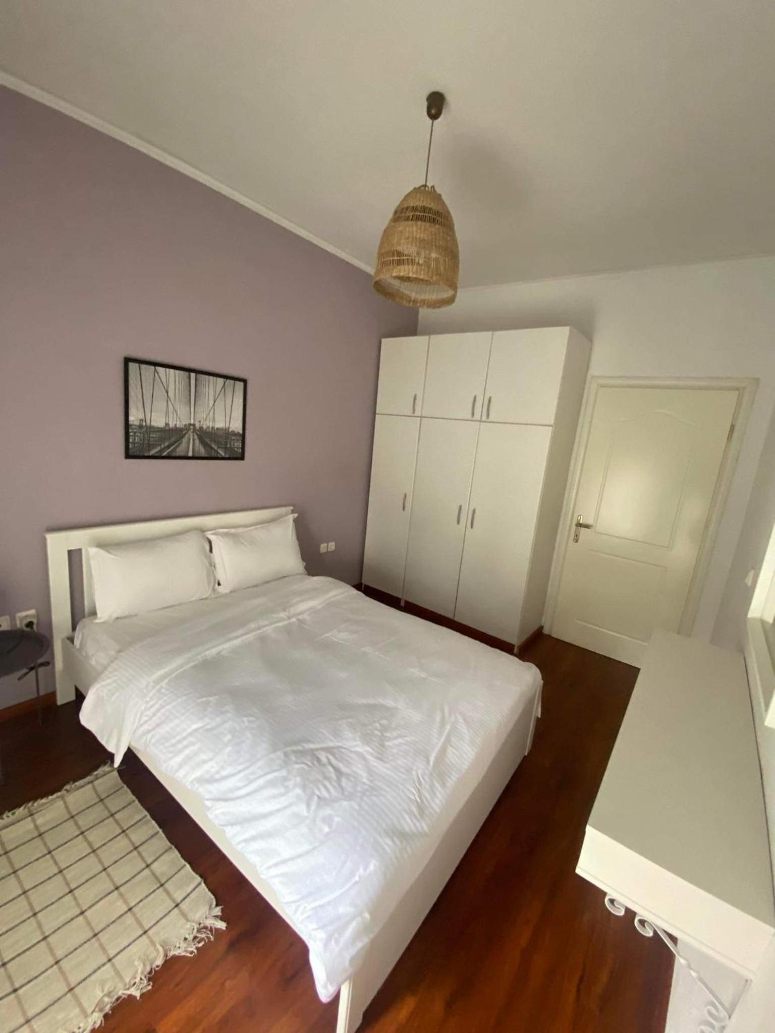 Apartment with Balcony photo 3